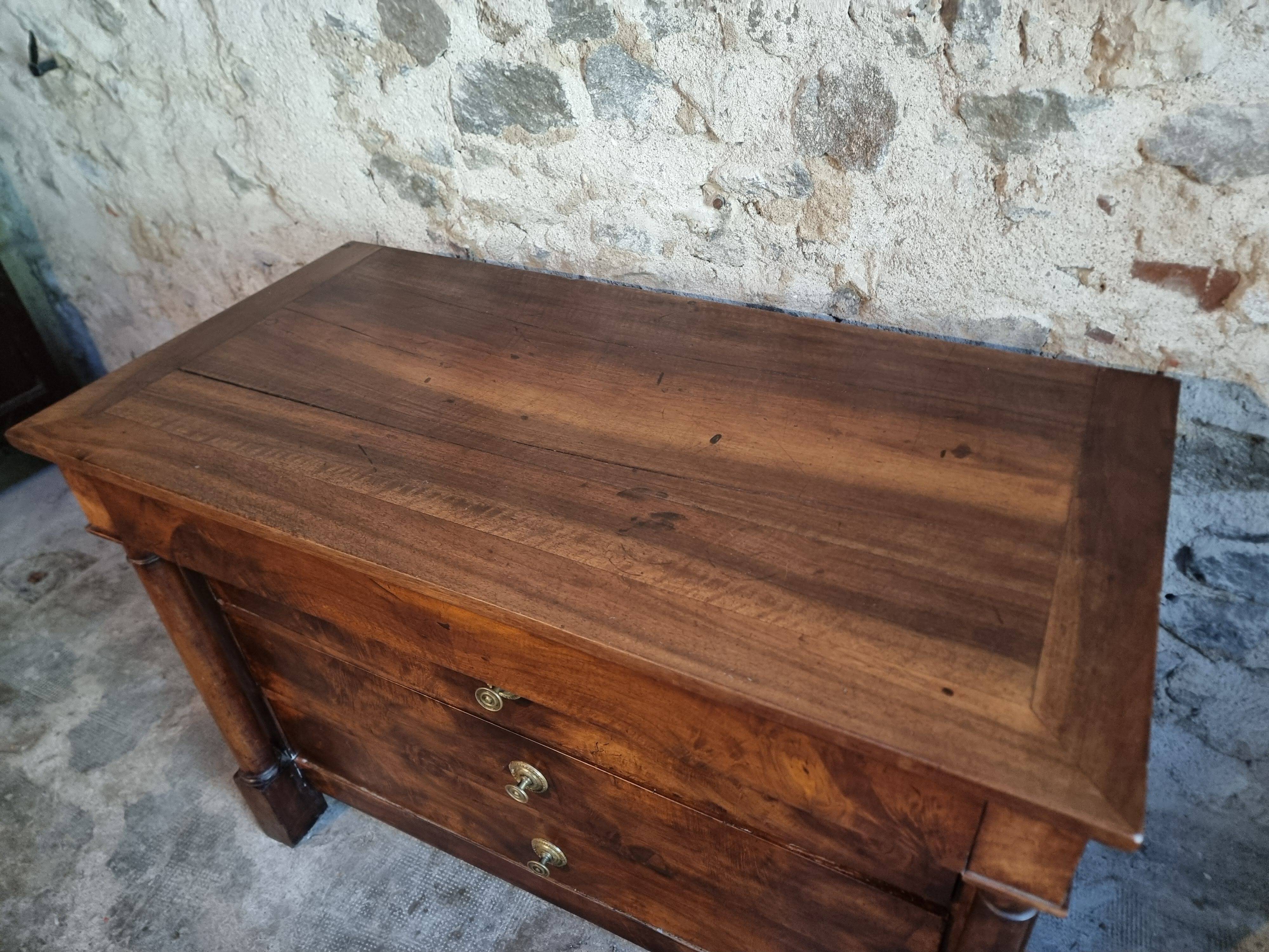 Antique French walnut commode, early 19th century (1800–1830), 4 drawers.