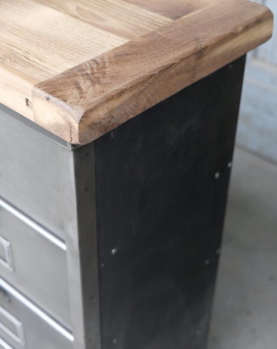 Strafor locker storage unit