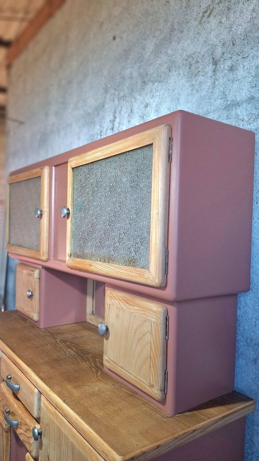 Mado two-body vintage kitchen buffet from the 1950s – cathedral glass