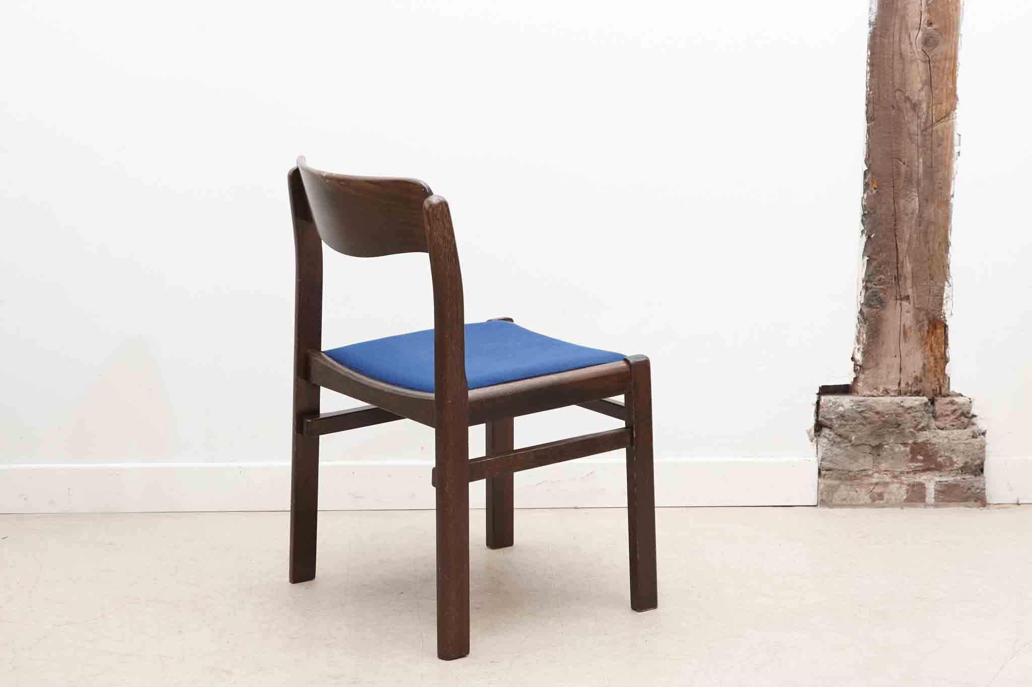 All-wood chair in royal blue and ebony