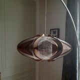 Scandinavian pendant lamp in wood and wire