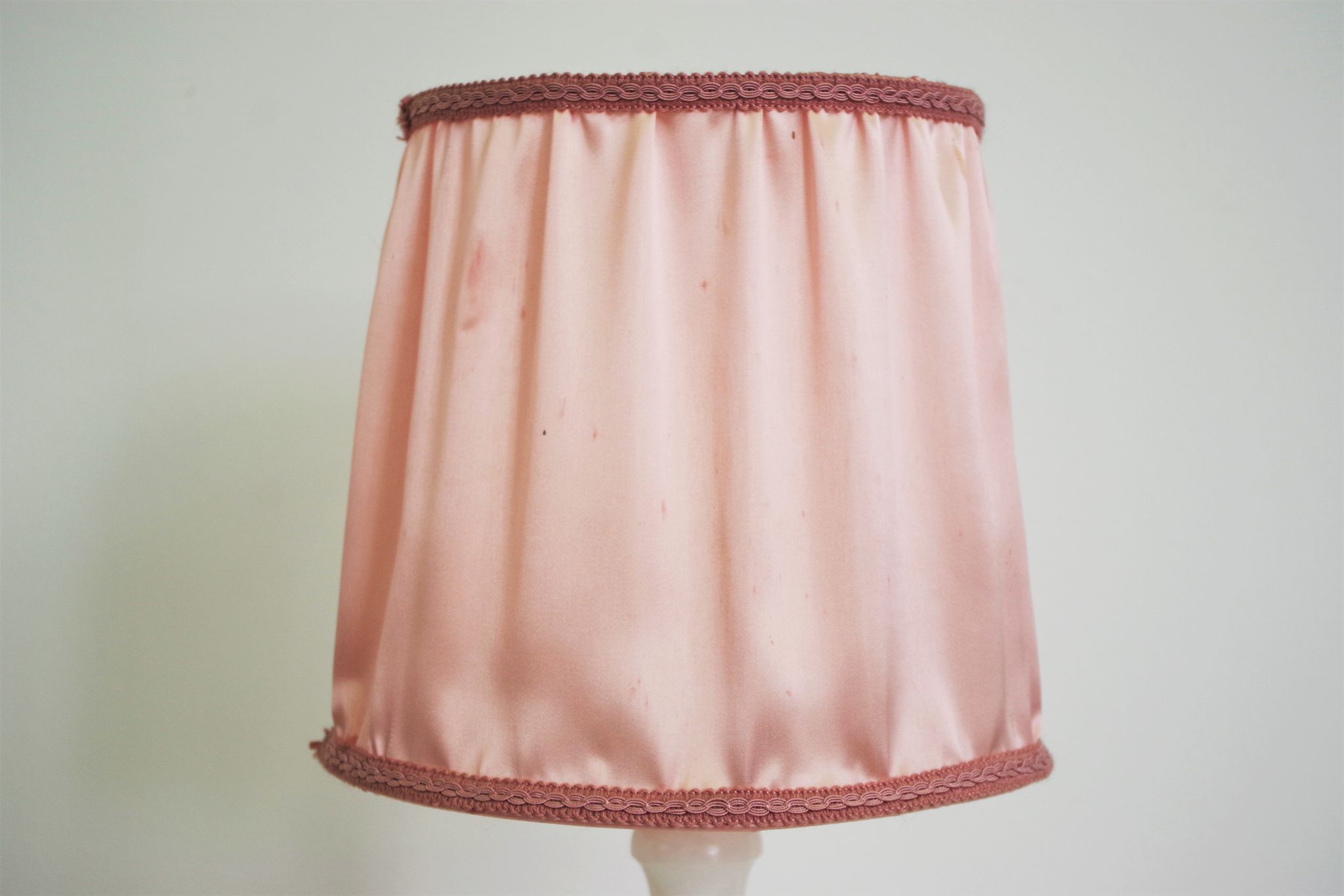 White marble table lamp with pink lampshade, 1950