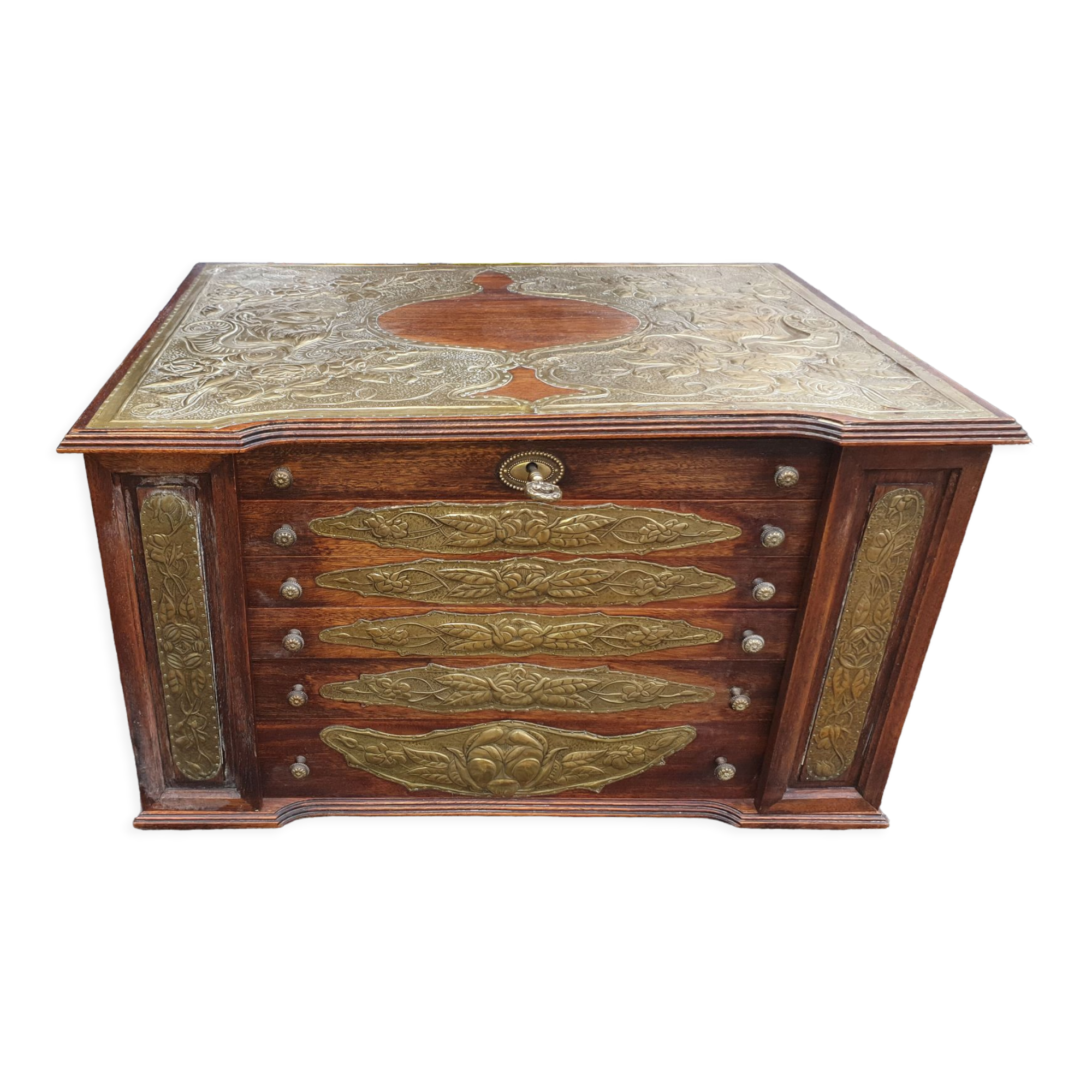 Silversmith box household treasure XIXth