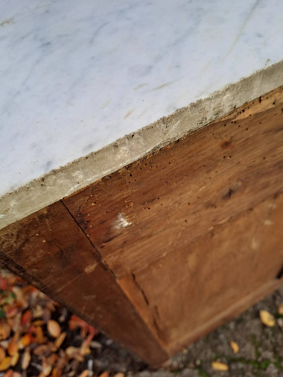 Louis XVI chest of drawers, mahogany, late 18th century, early 19th century