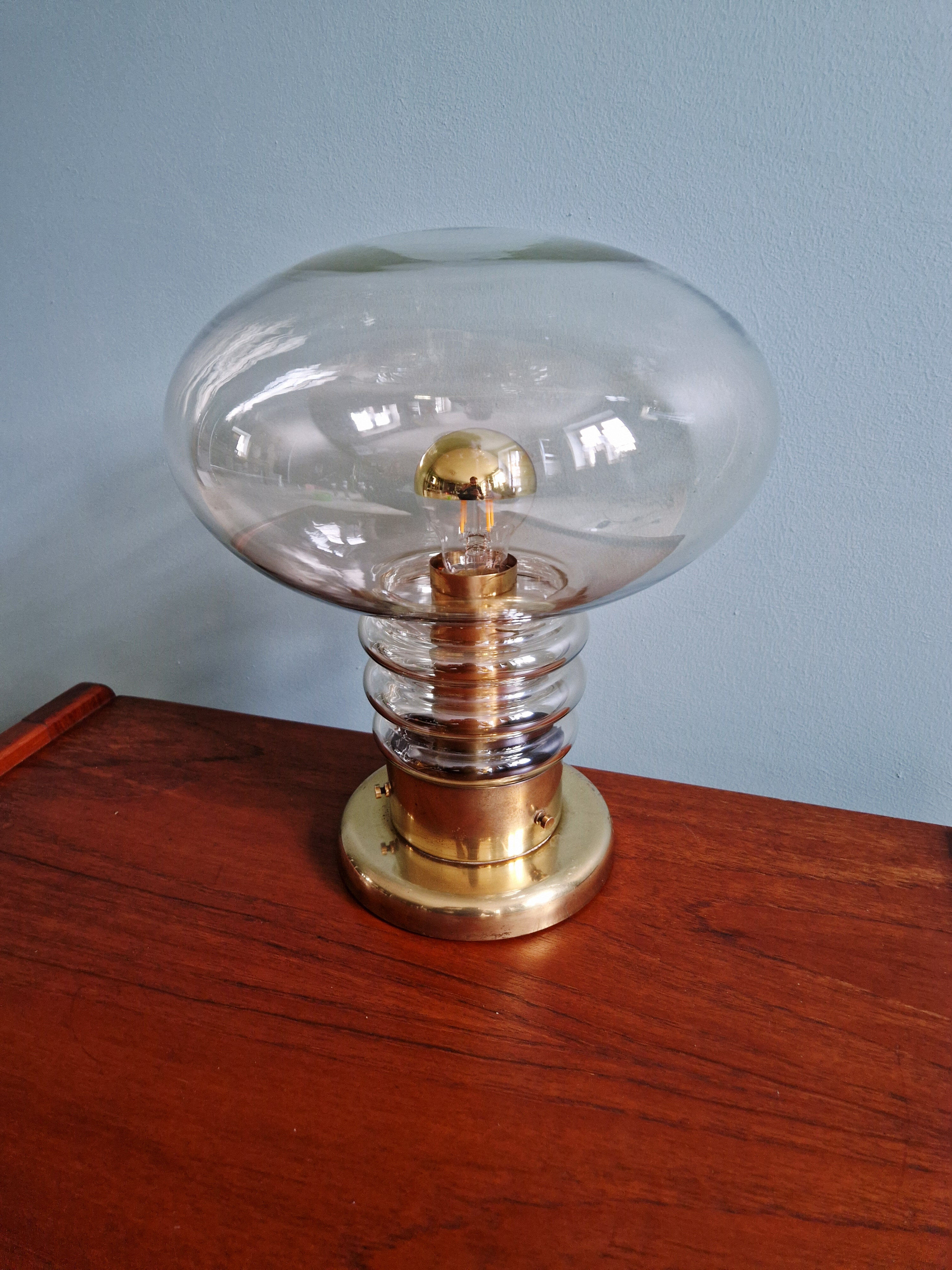Lampe de table Space Age en laiton et verre transparent, 1960-70