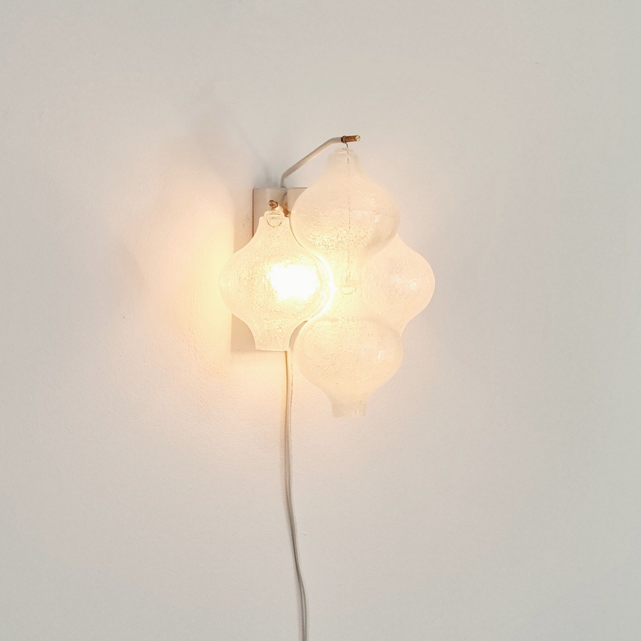 Bubble Glass ‘Tulipan’ Wall Light/Sconce by J.T. Kalmar, Austria, 1960s/1970s