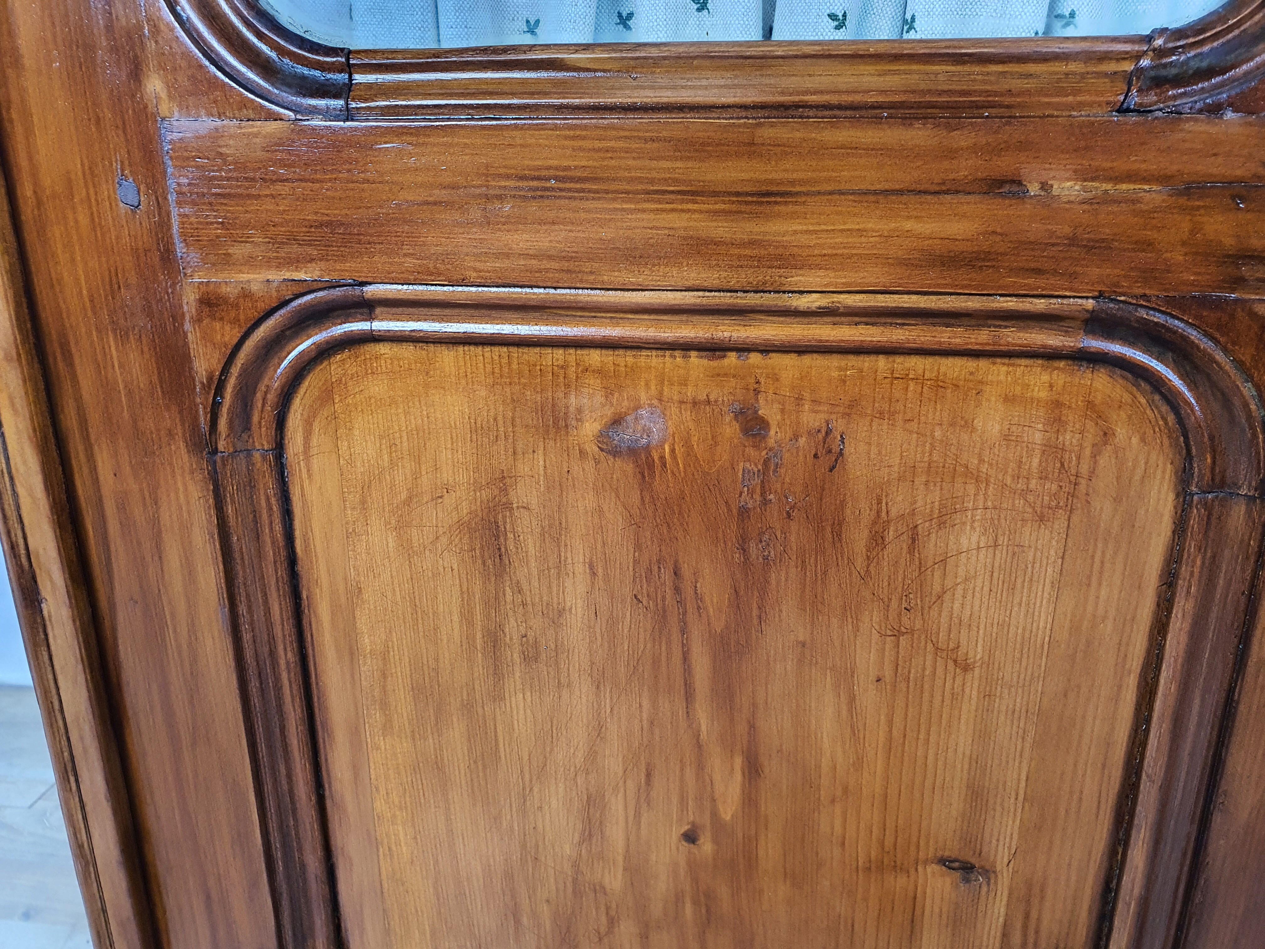 Rustic Wardrobe in Fir with Curtains