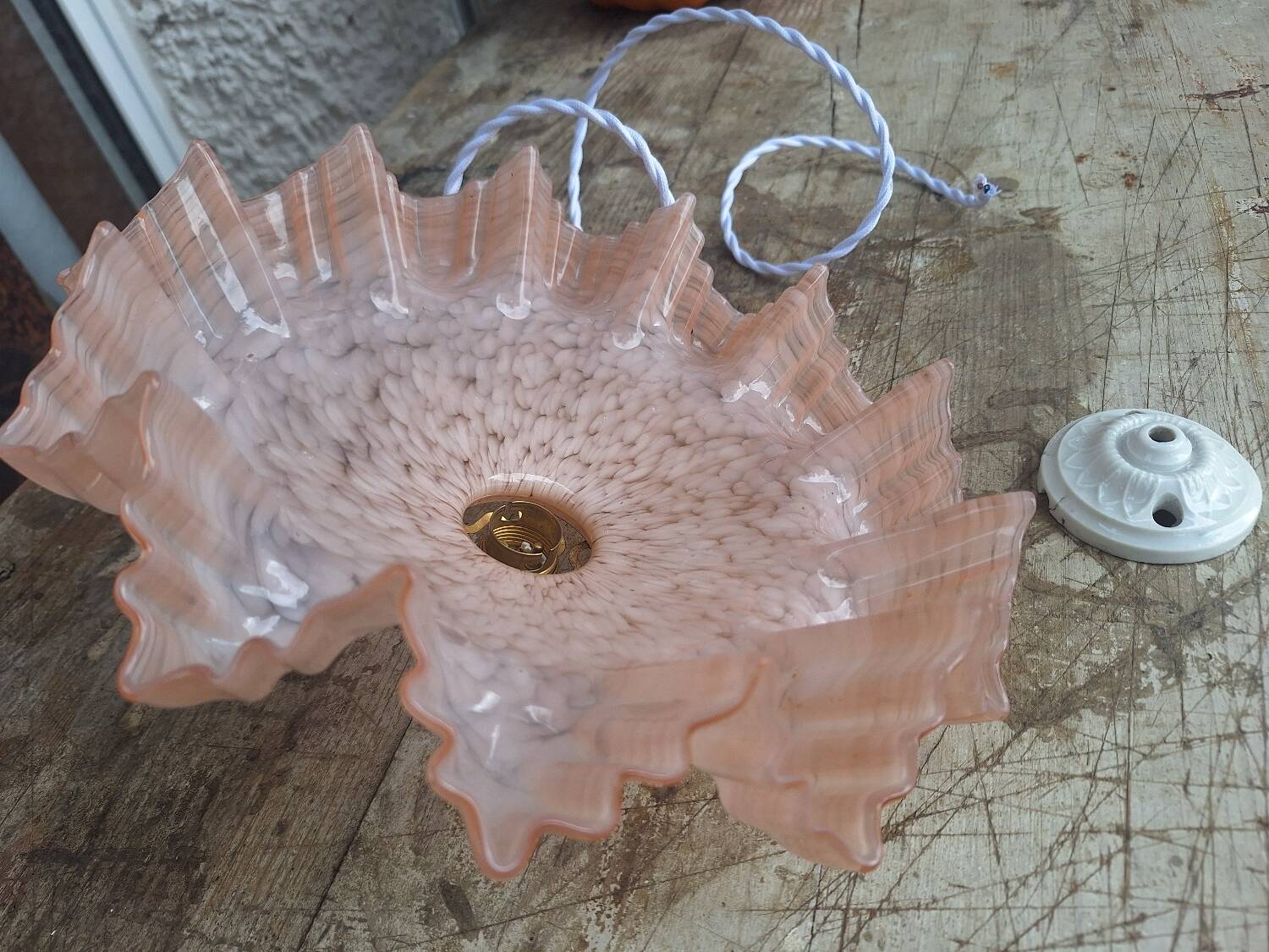 Opaline Pleated Suspension Clichy Rose complete with wire and Ceiling Light