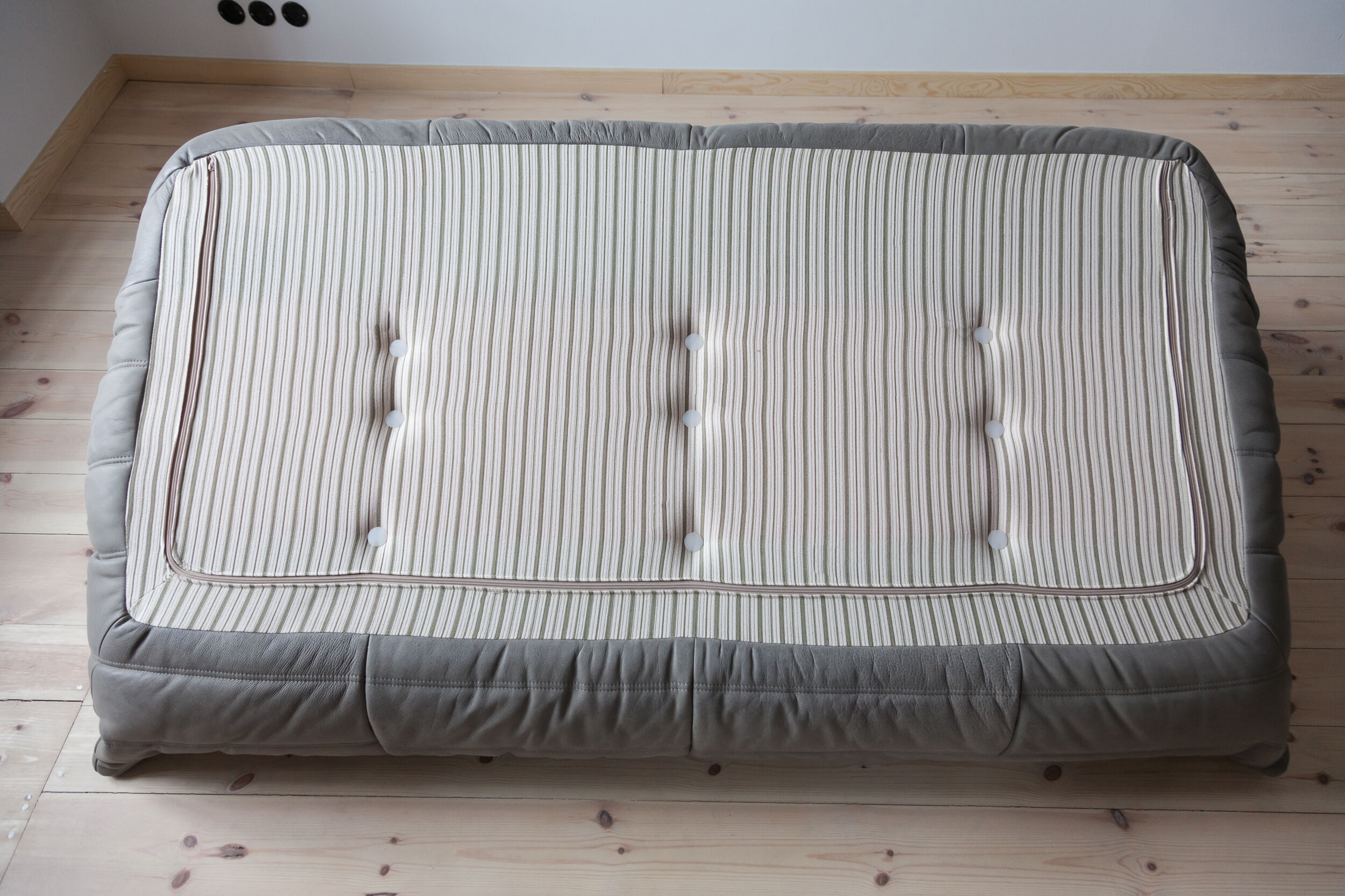 Sofa 3 places leather designed by Michel Ducaroy 1973