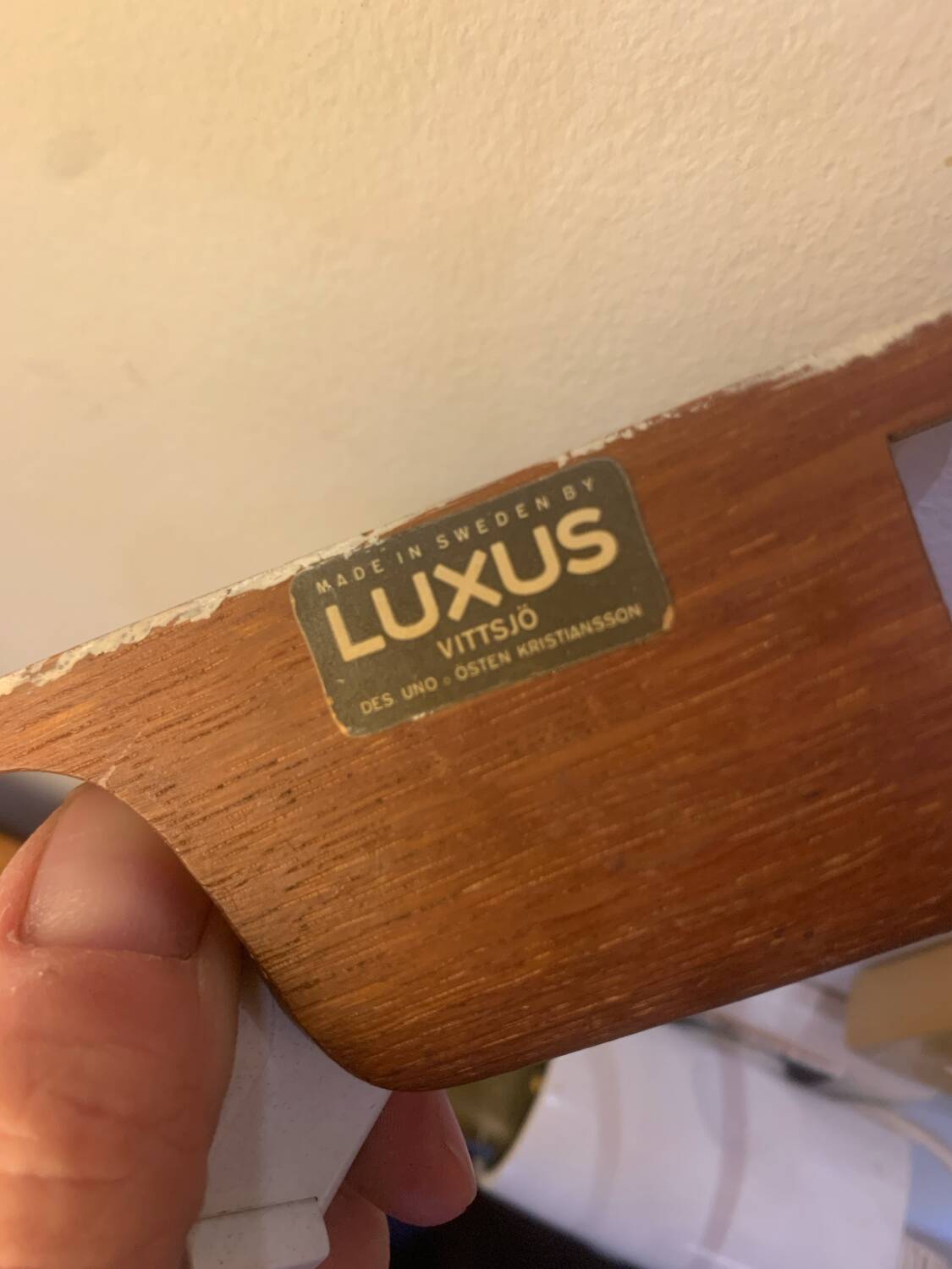 Scandinavian teak and opaline wall lamp by Luxus