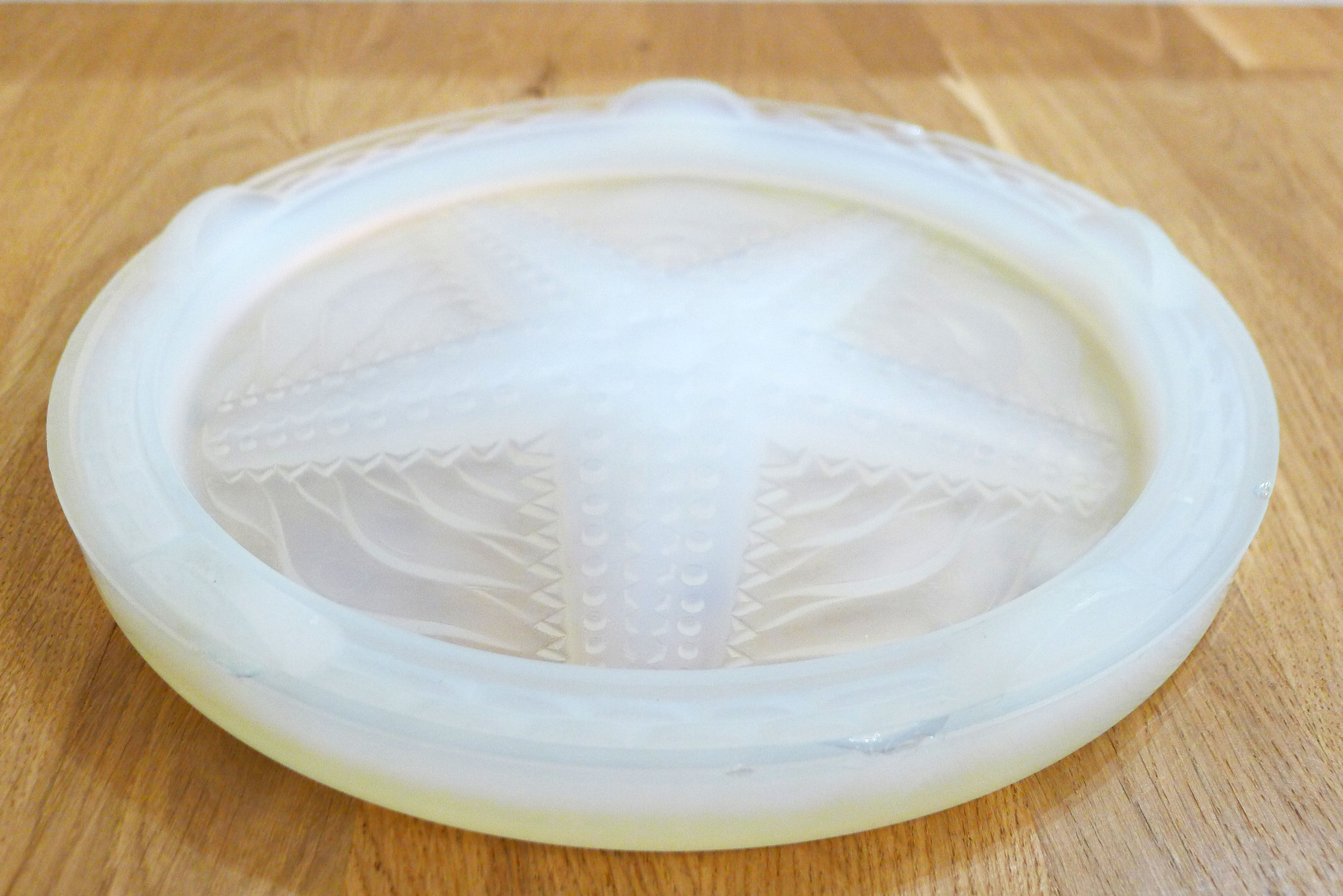 Opalescent sea star table mat