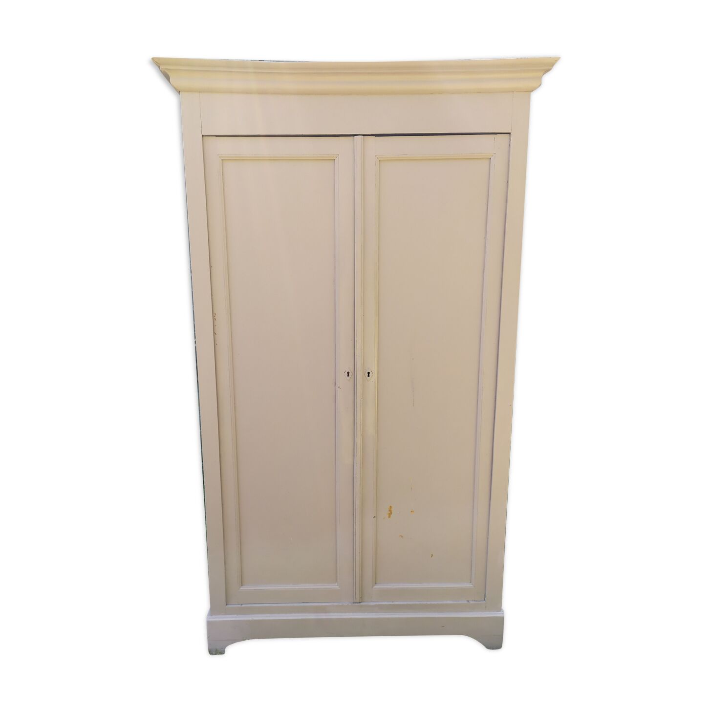 Armoire parisienne