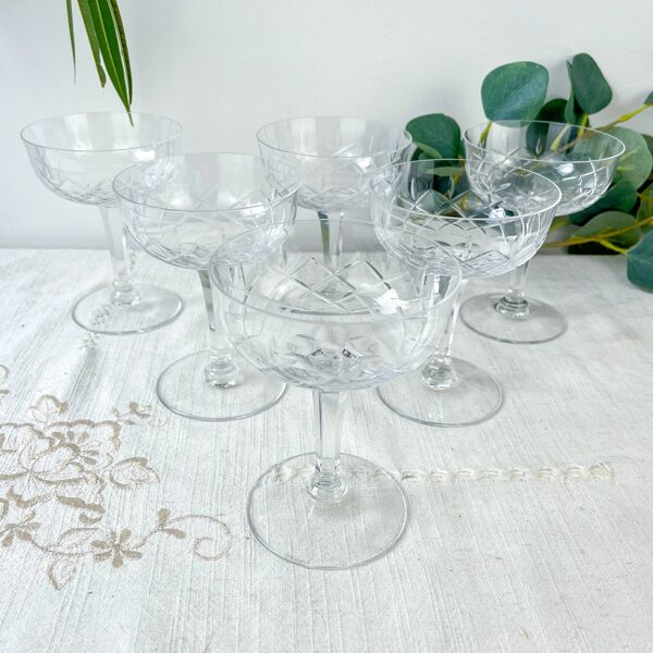 6 coupes à champagne en cristal taillé vintage, cristallerie de Lorraine Lemberg, années 1950-1970