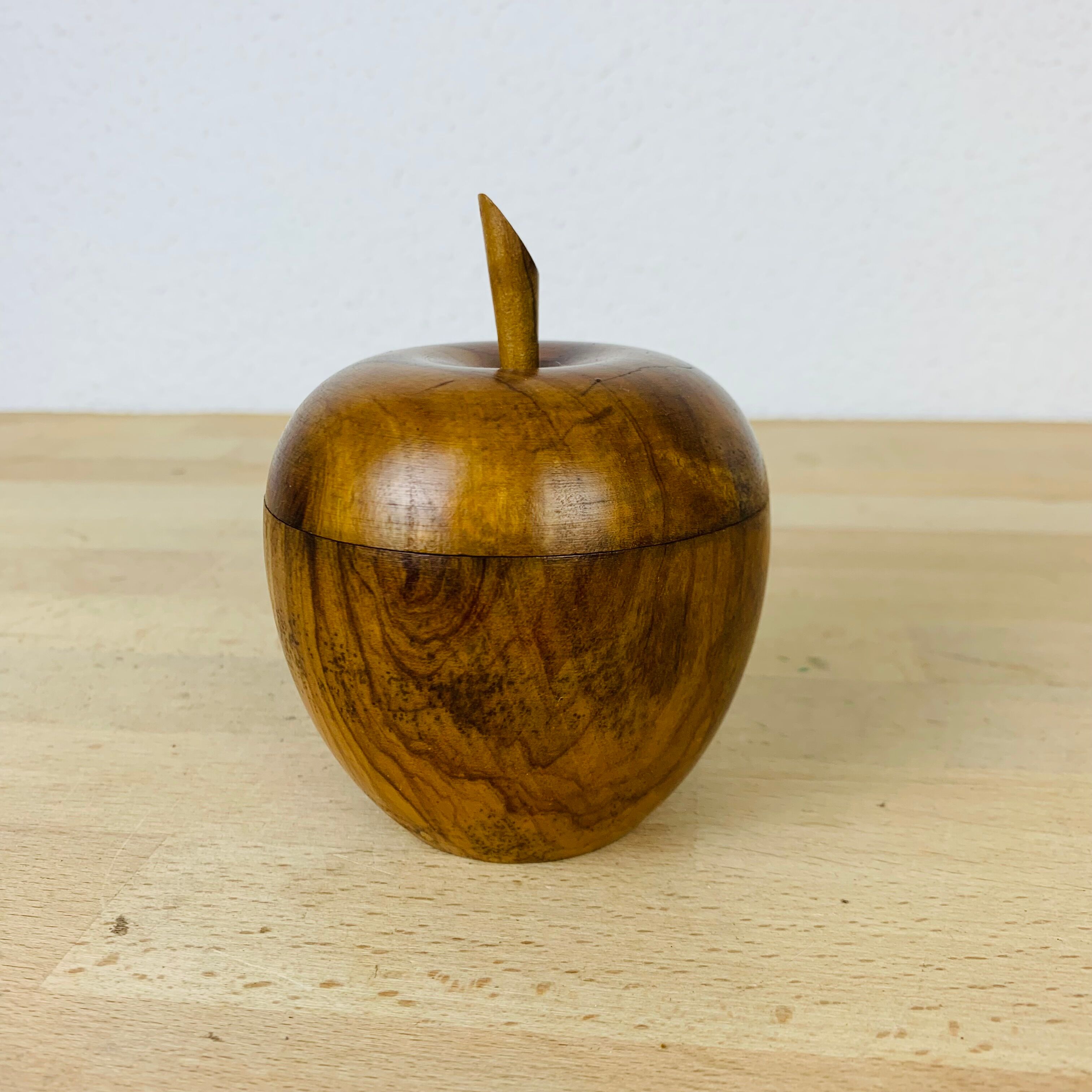 Olive wood apple box