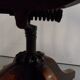 Chaise de bureau pivotante antique