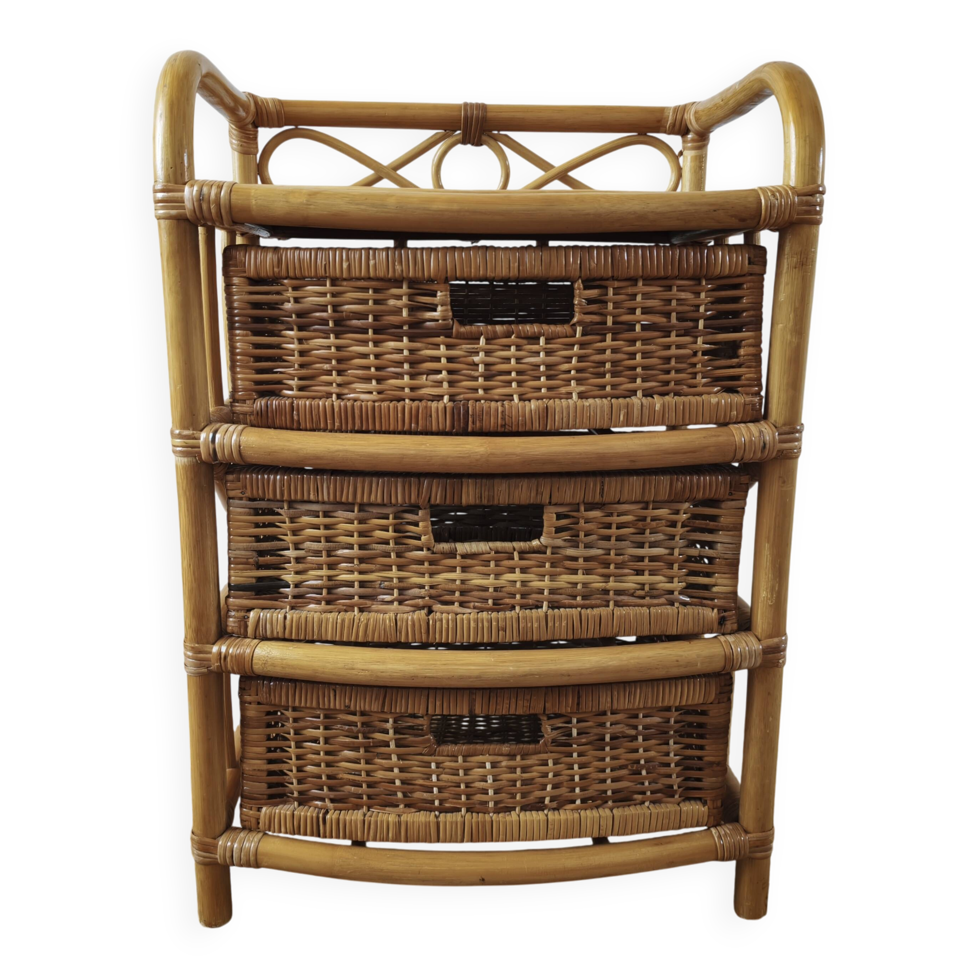 Vintage commode in rattan and wicker