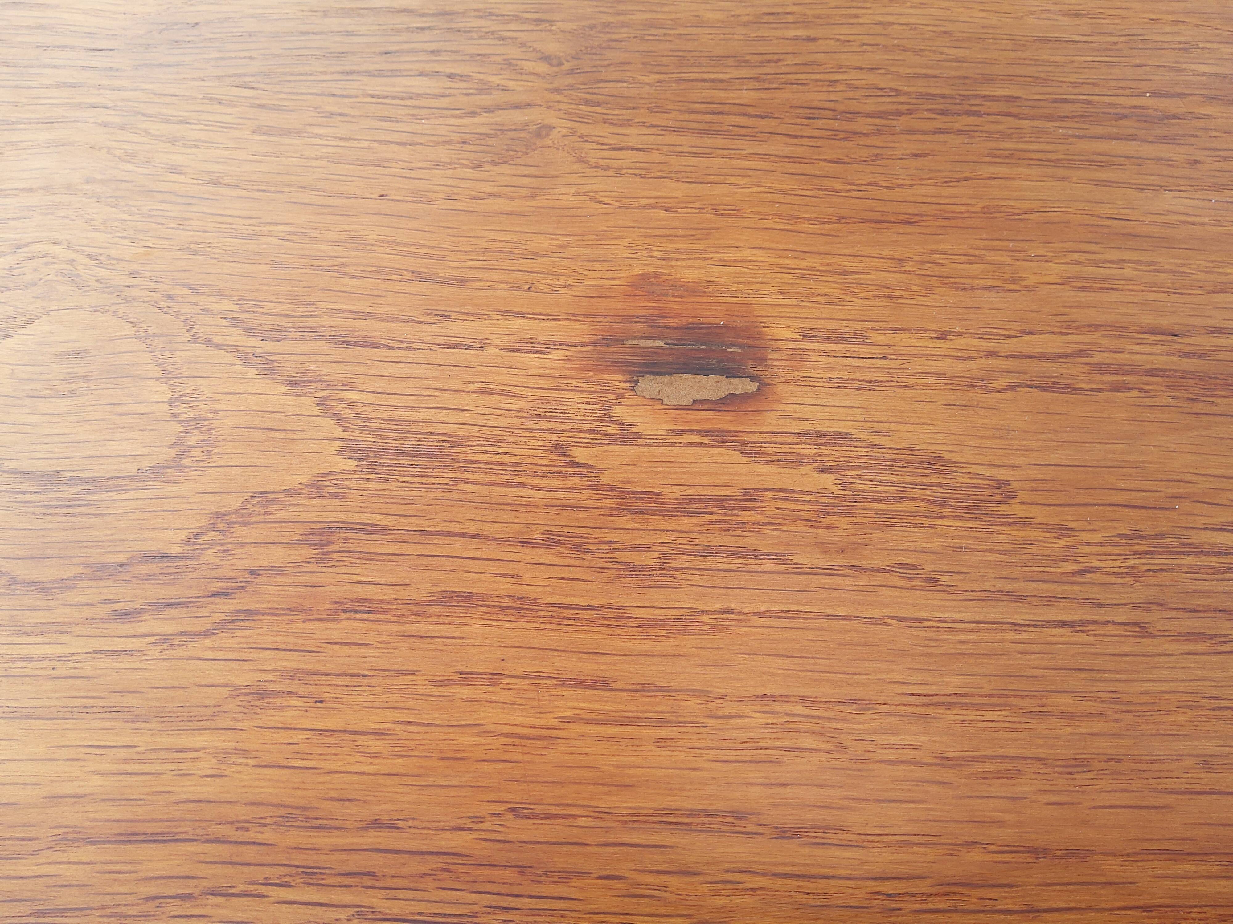 Compass foot chest of drawers