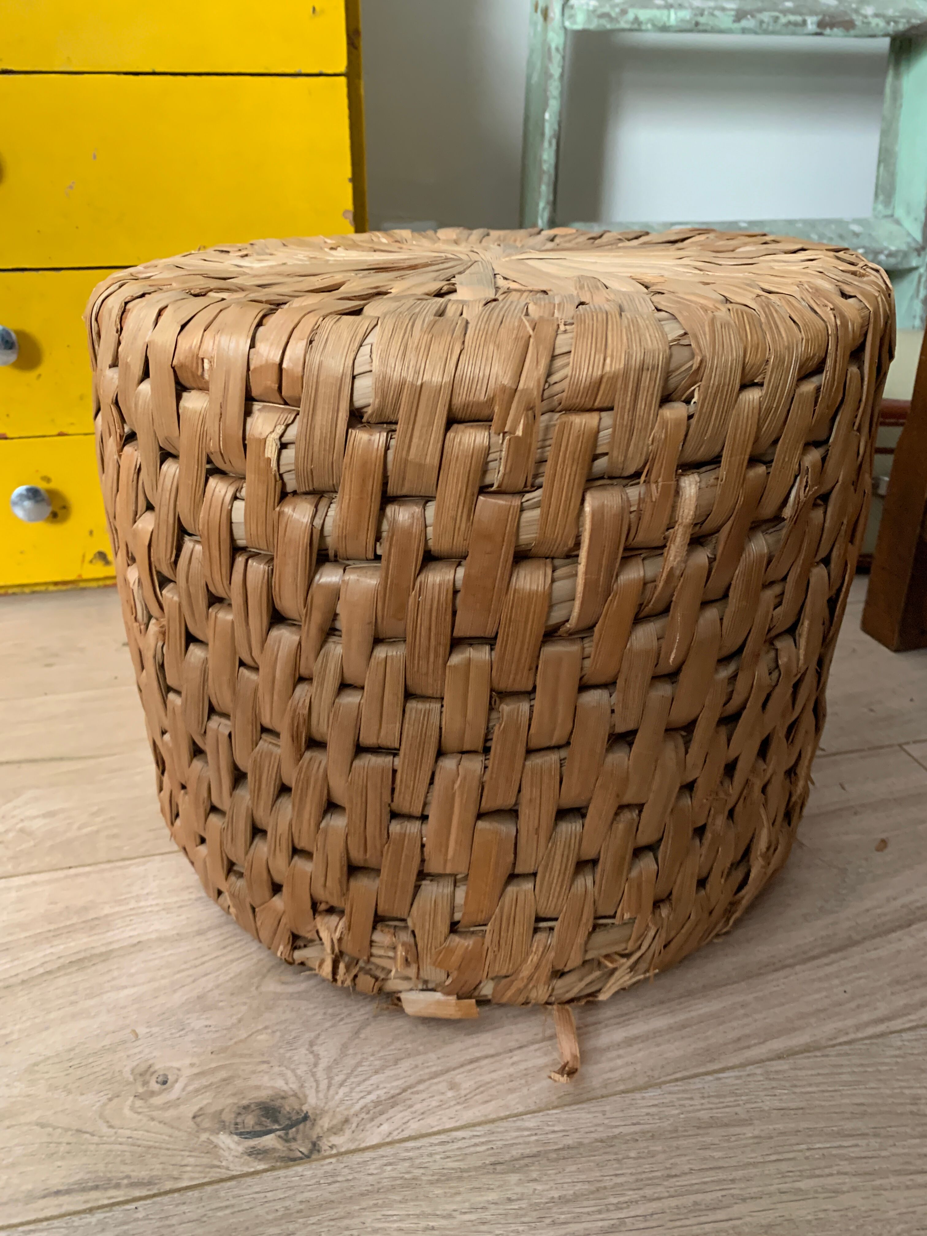 70's pouf