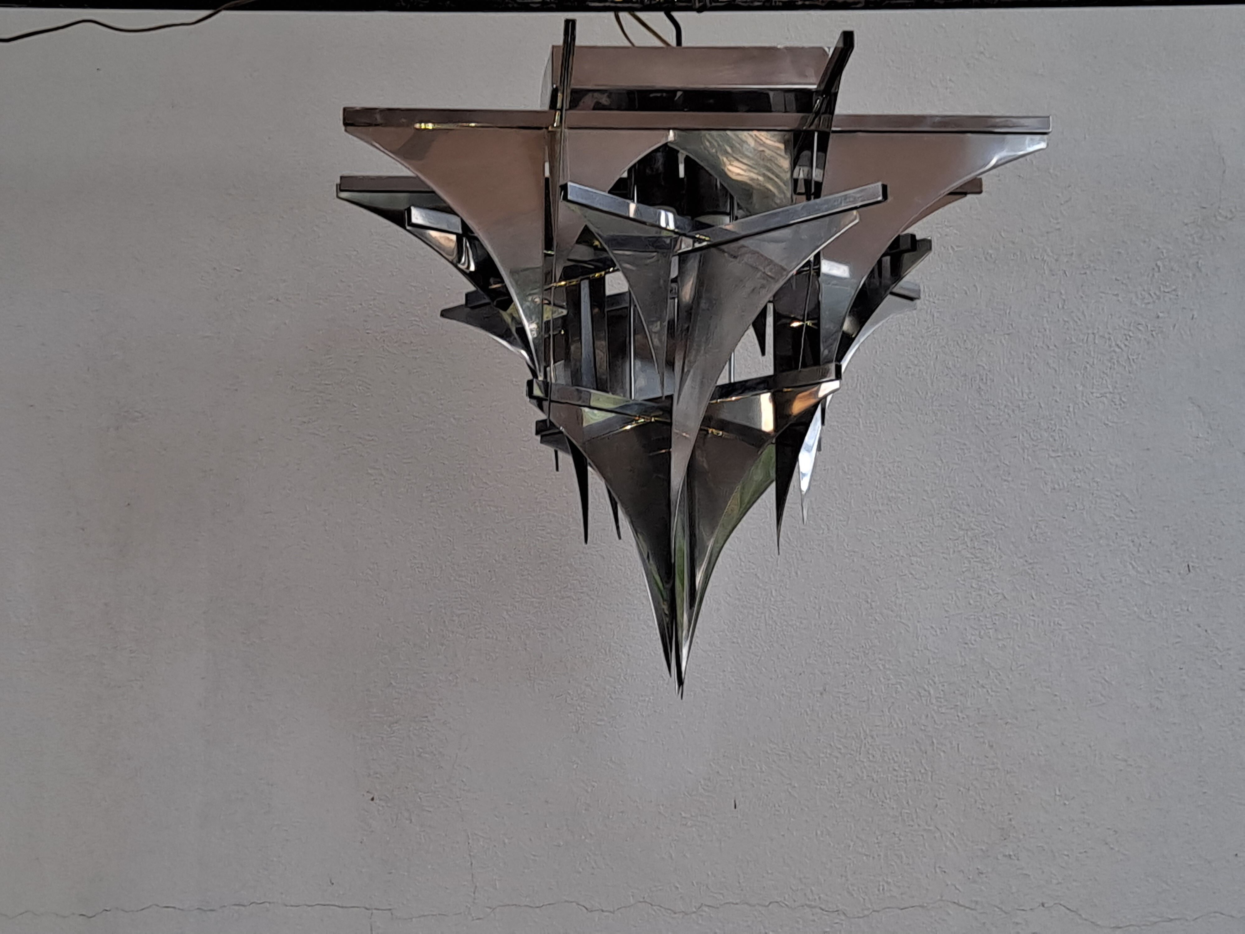 Vintage Italia n Steel Light Art Design