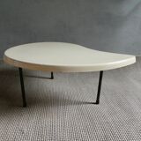 Table basse tripode, forme goutte d'eau, années 60