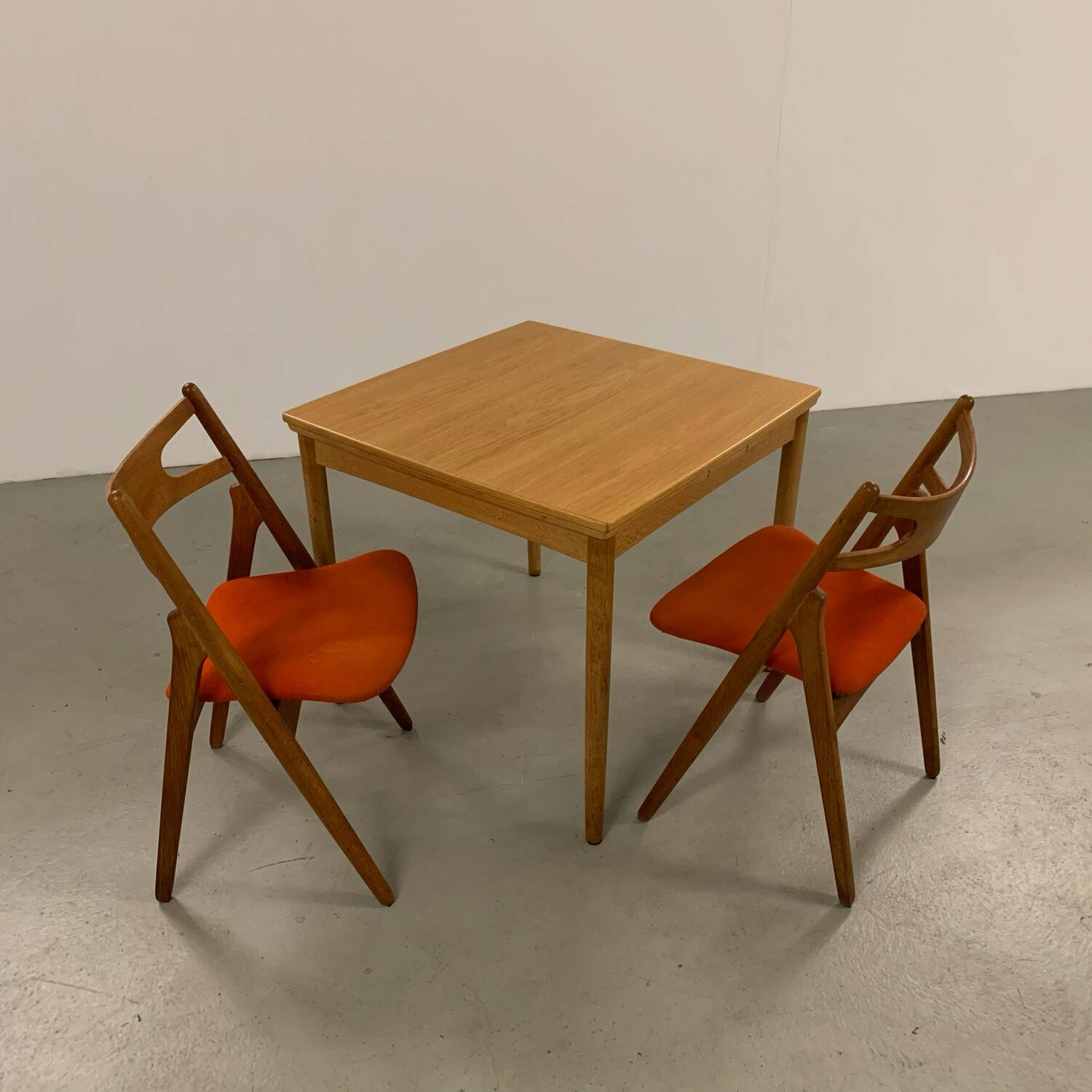 Extendable Dining Table by Hundevad Denmark 60s