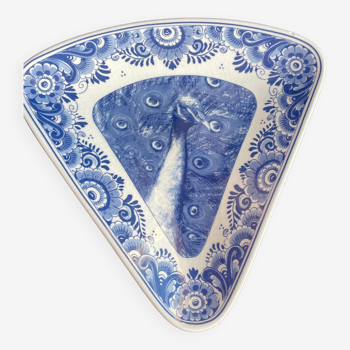 Delft triangular plate