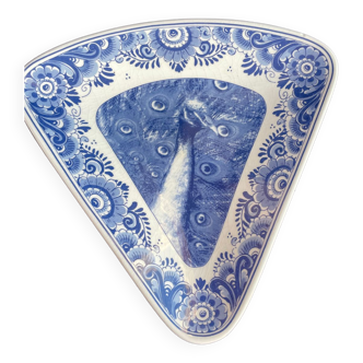 Assiette triangulaire de Delft