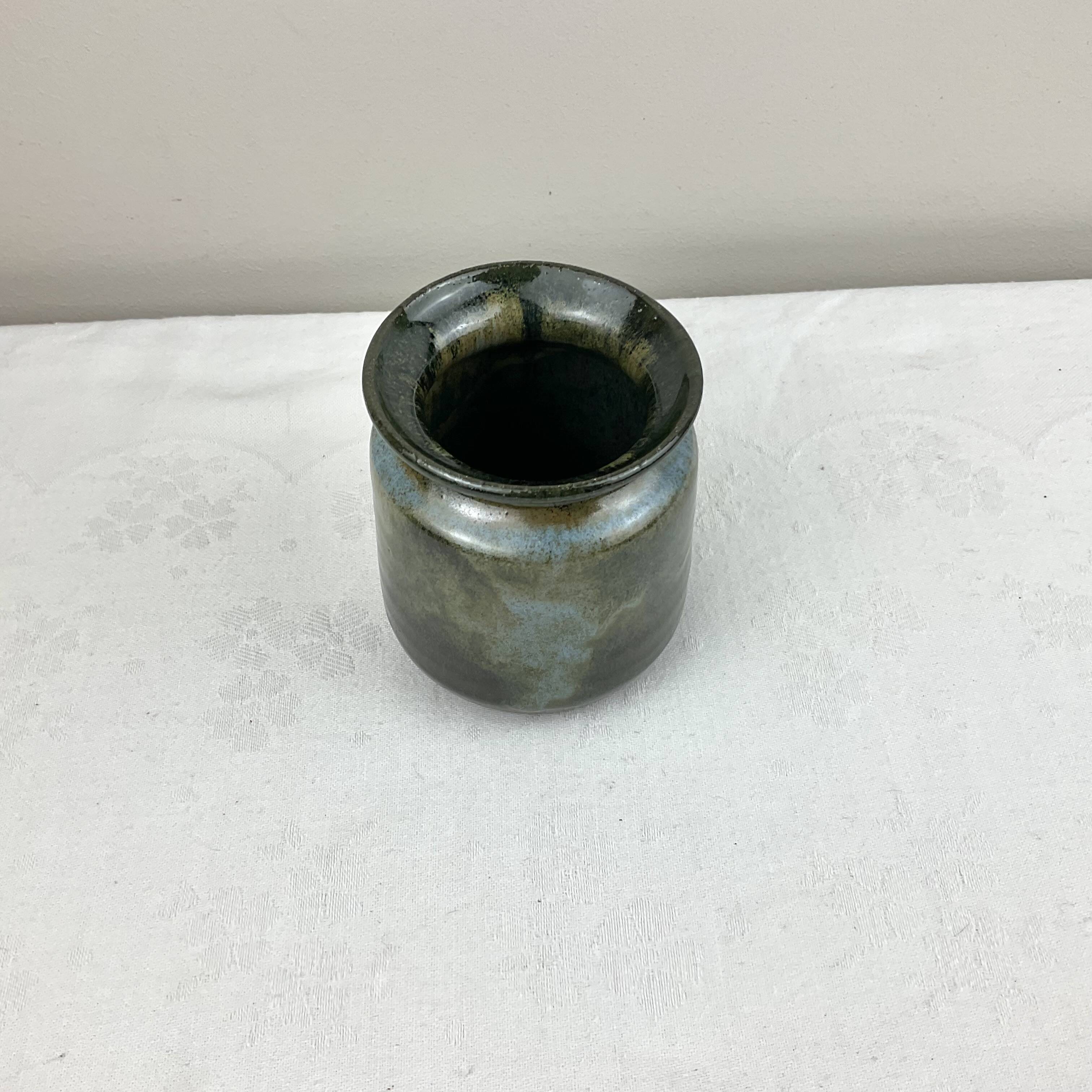 Small vintage ceramic pot