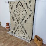 Handmade wool Berber rug 195 x 155 cm