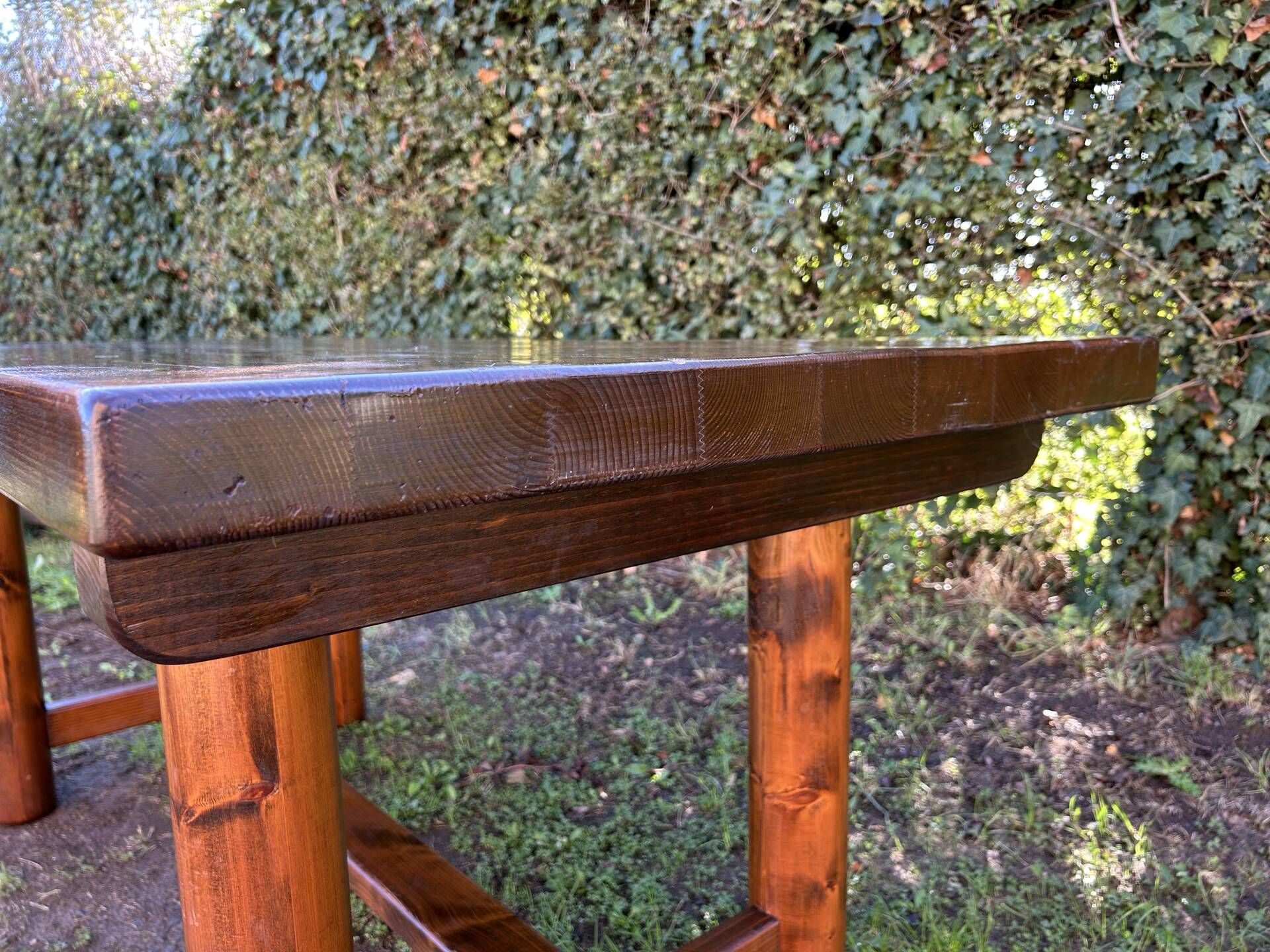 Table à manger Georges Robert