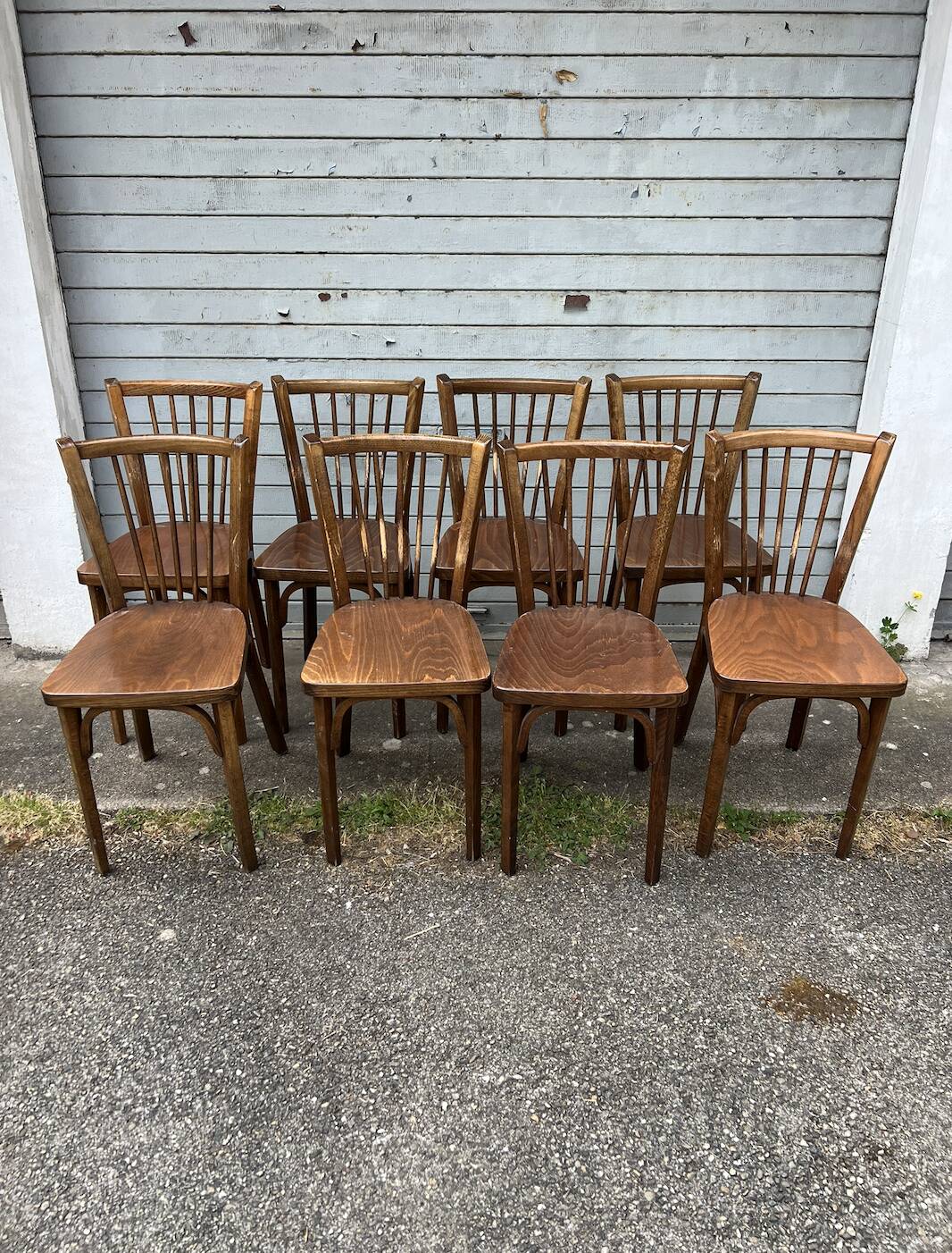 (Lot) 8 chaises bistrot estampillées Baumann