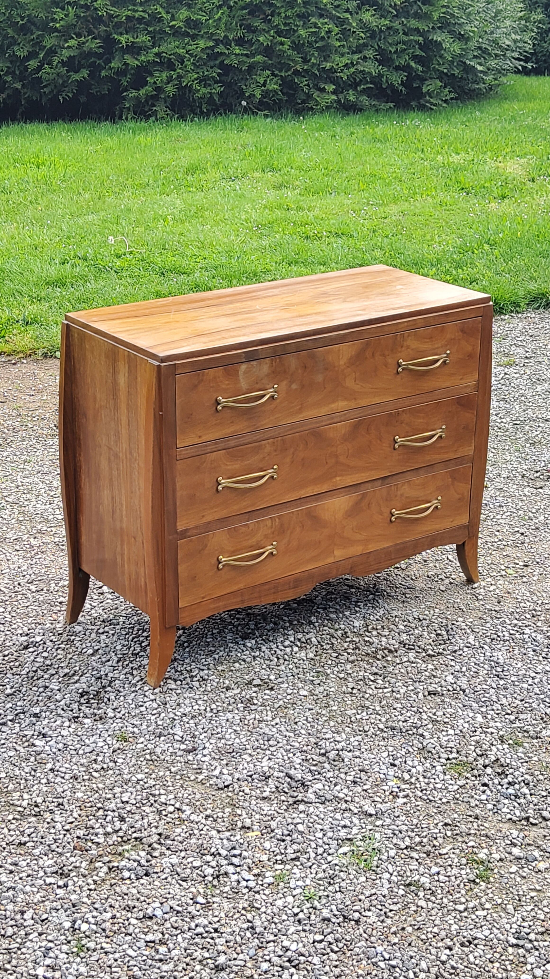 Chest of drawers from the 40s/50s in golden blond walnut 3 drawers feet compass
