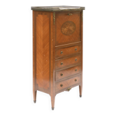 Transition style lady's secretary