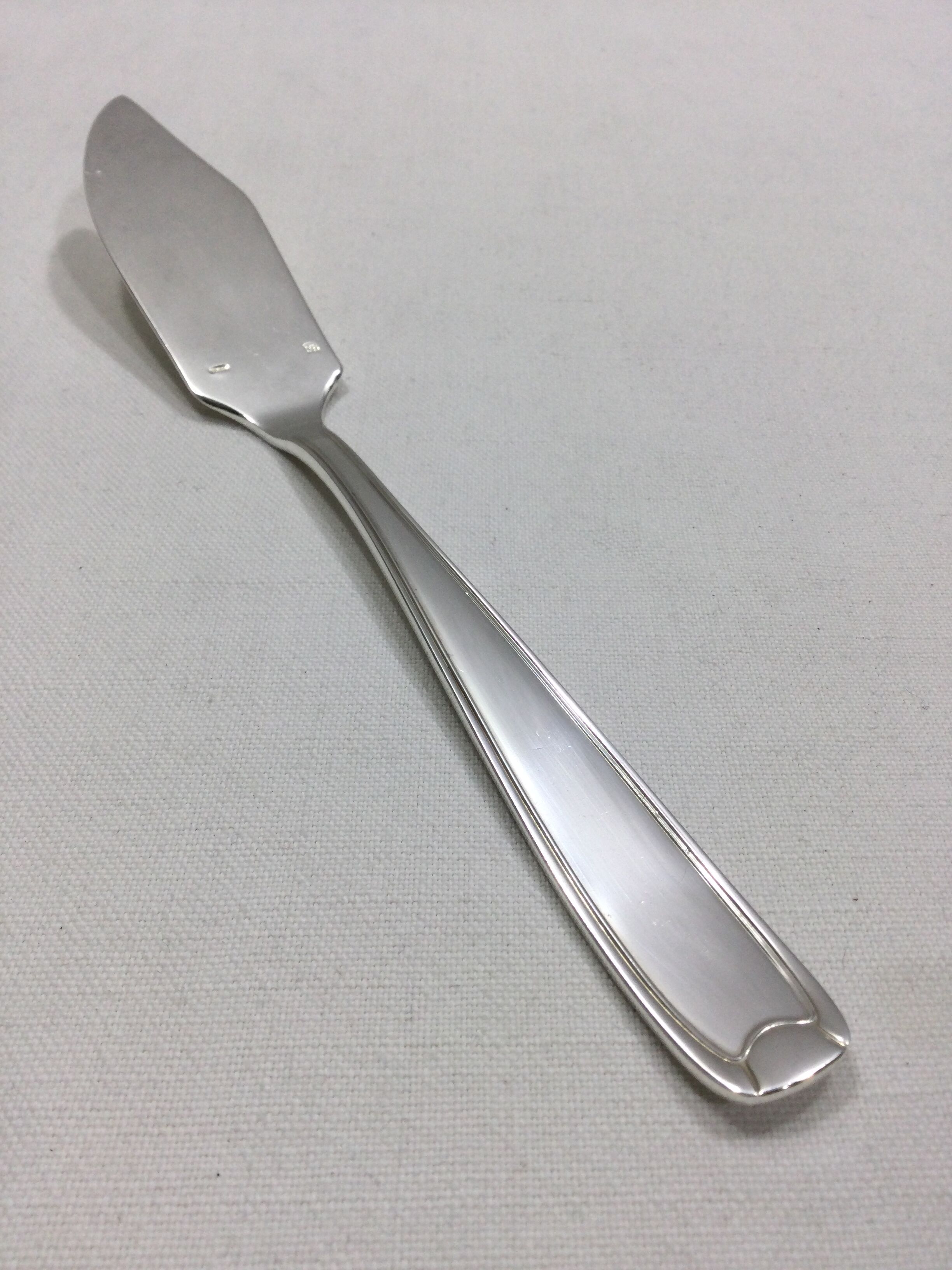 Francois Frionnet – 12 fish covers