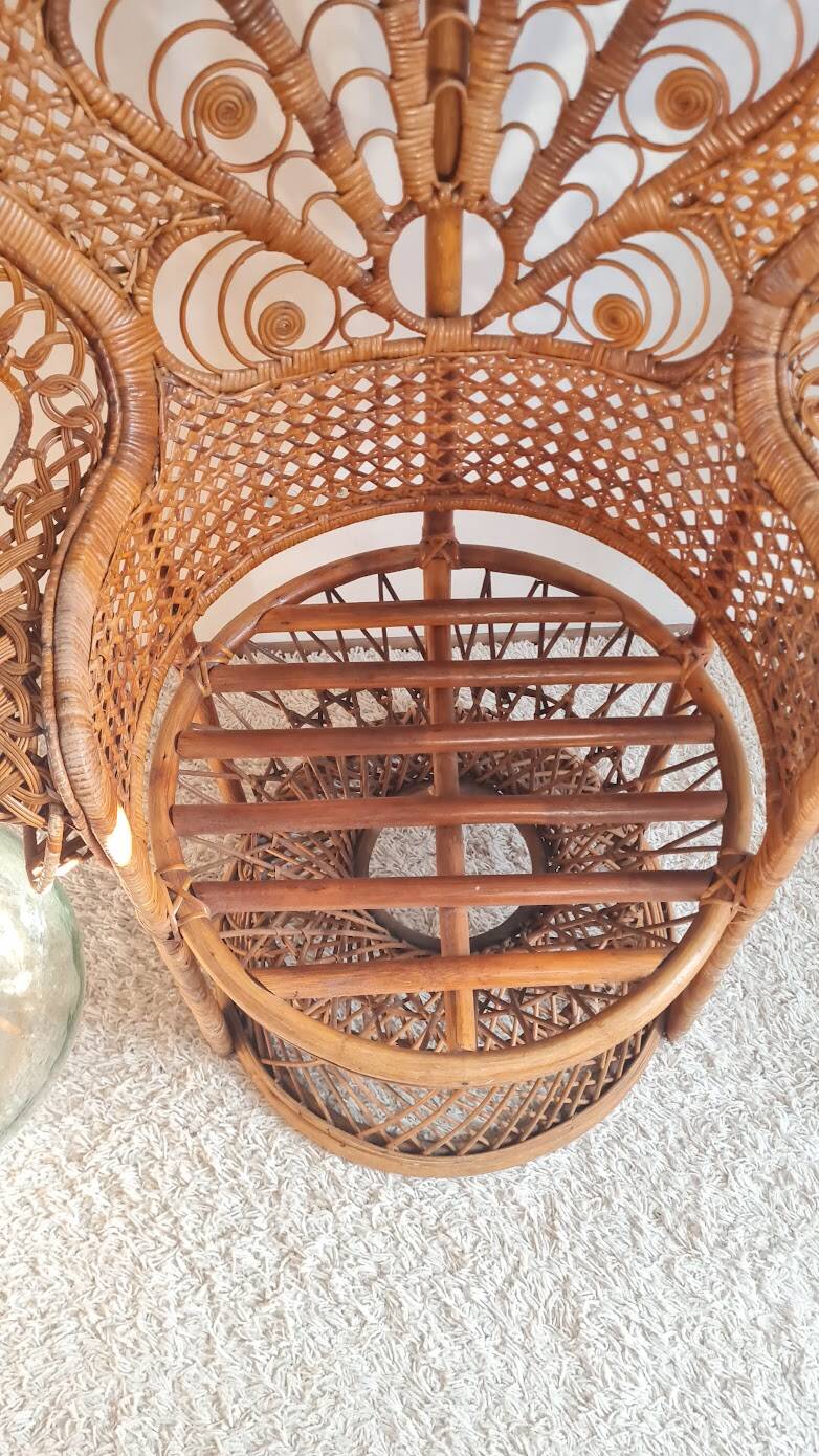 Emmanuelle chair Peacock vintage rattan