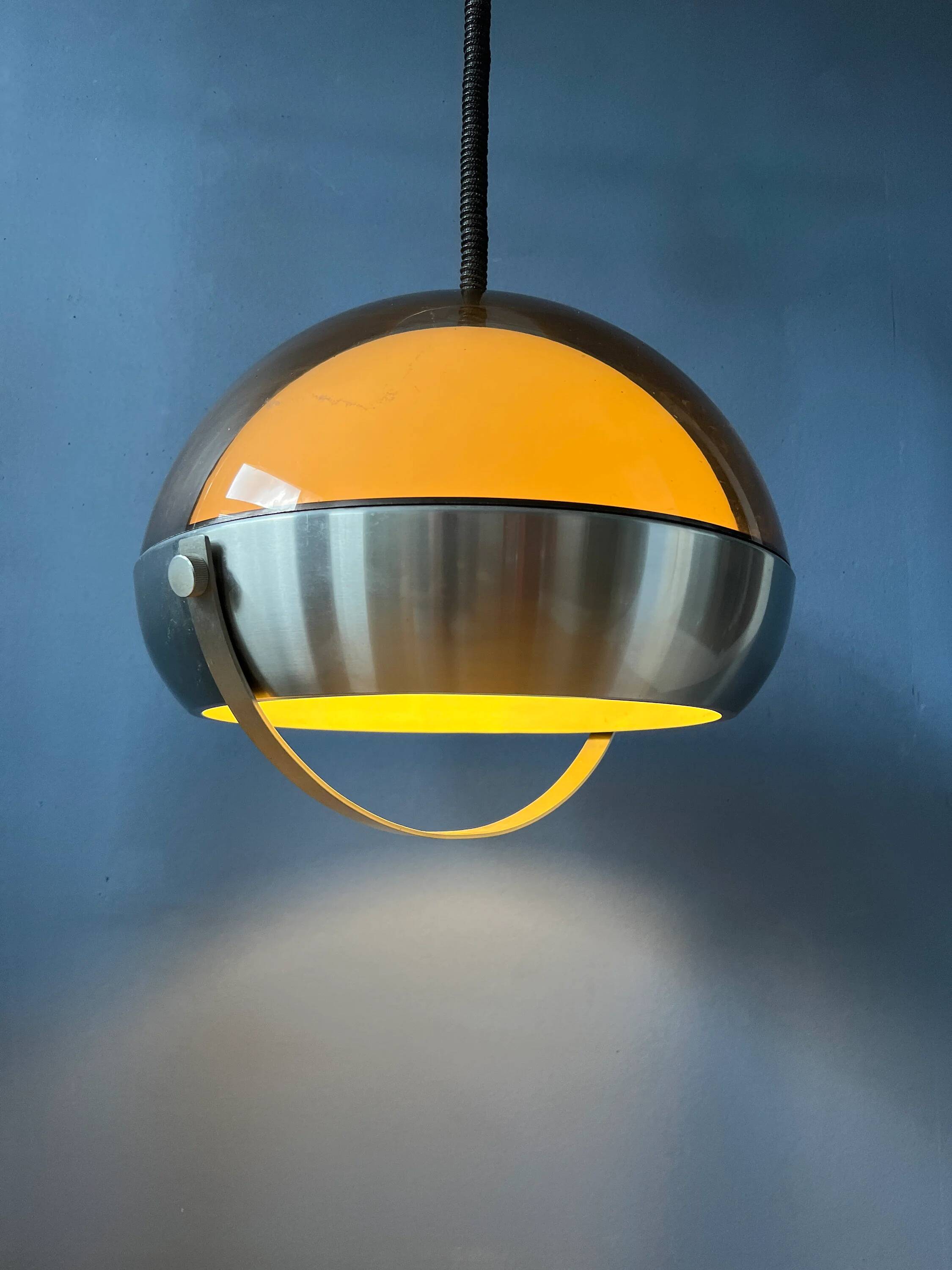 Suspension Space Age Mid-Century Lakro - adjustable height lamp from the 70s