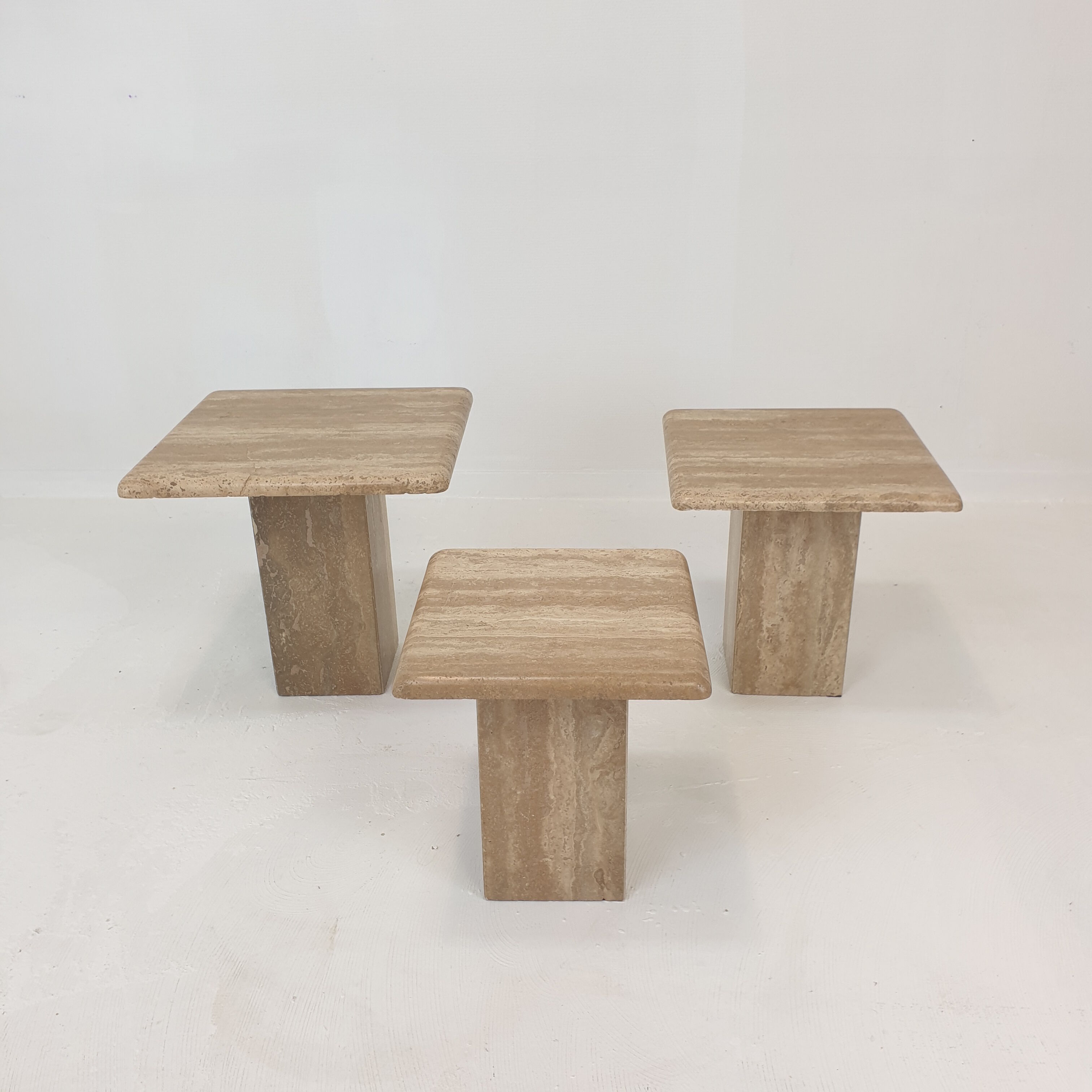 Set of 3 italian travertine coffee tables, 1980s