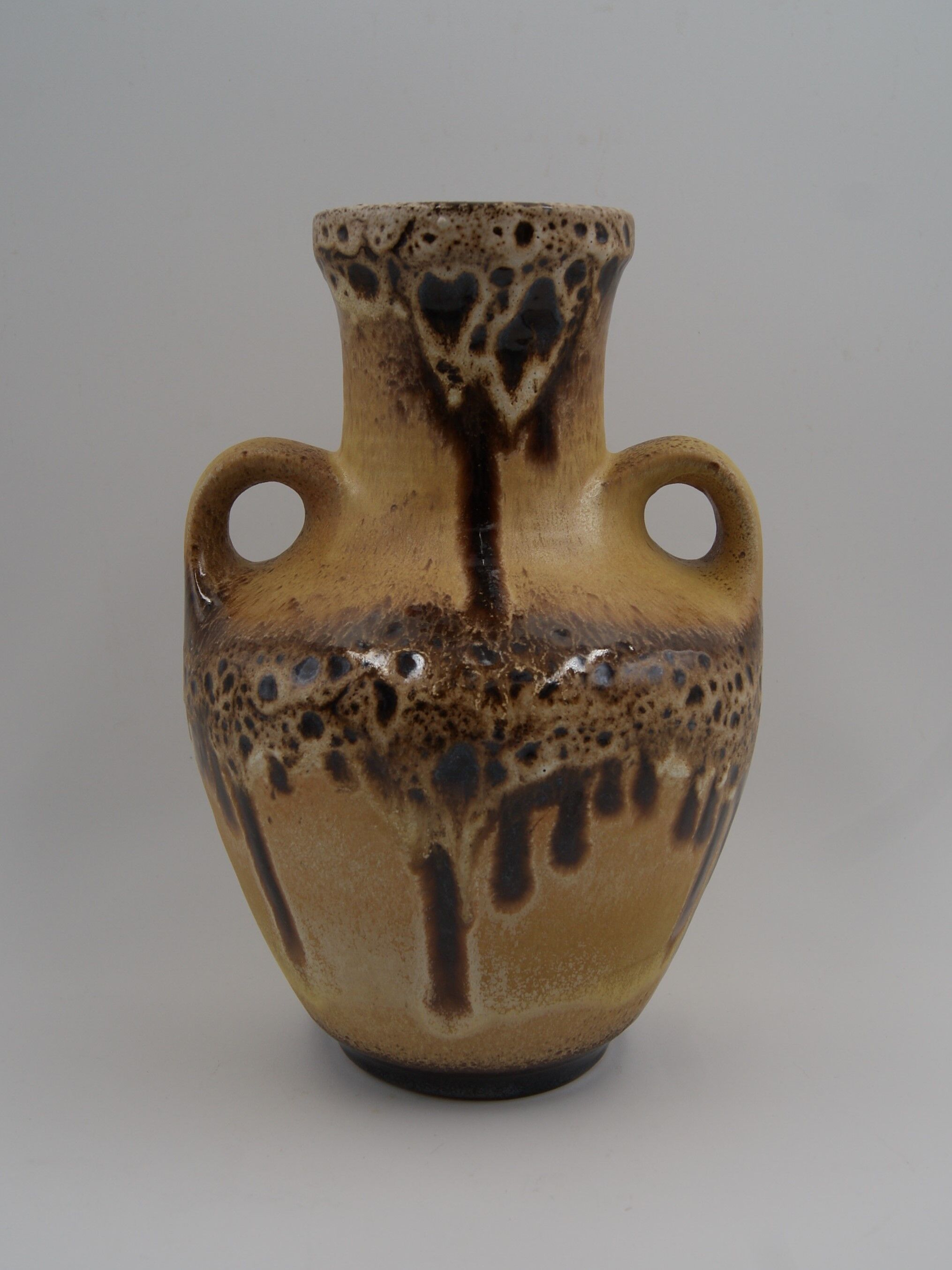 Ceramic vase Fat Lava 2 vintage handles