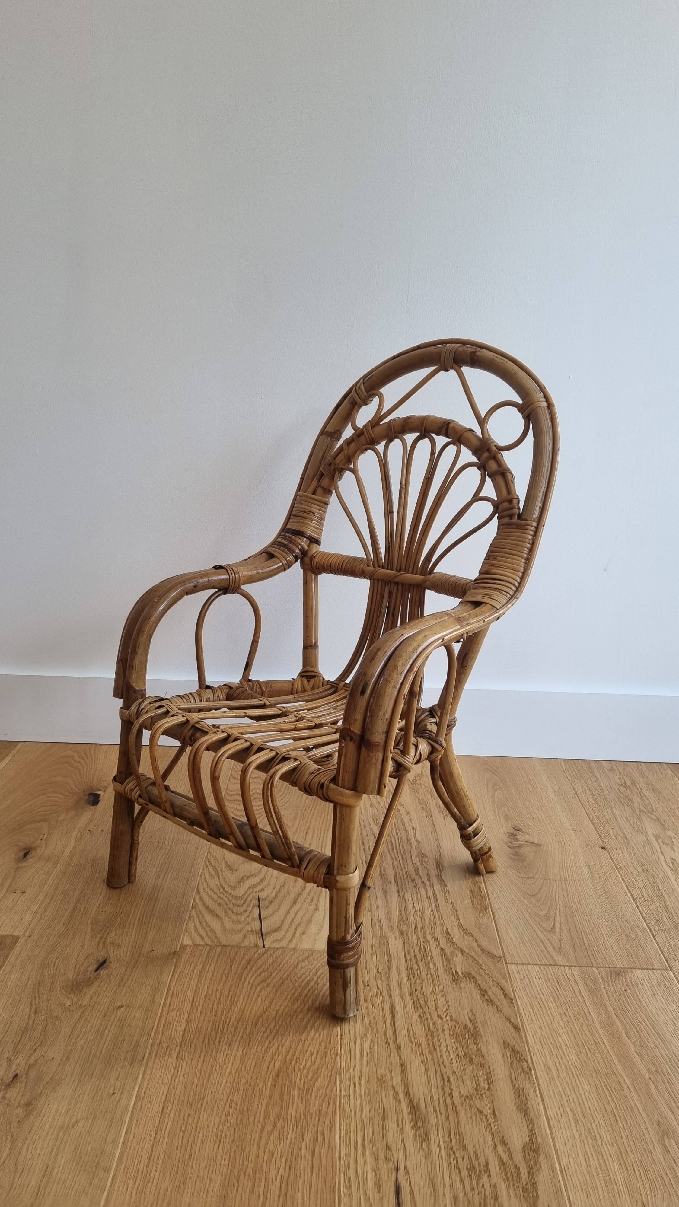 Fauteuil rotin enfant