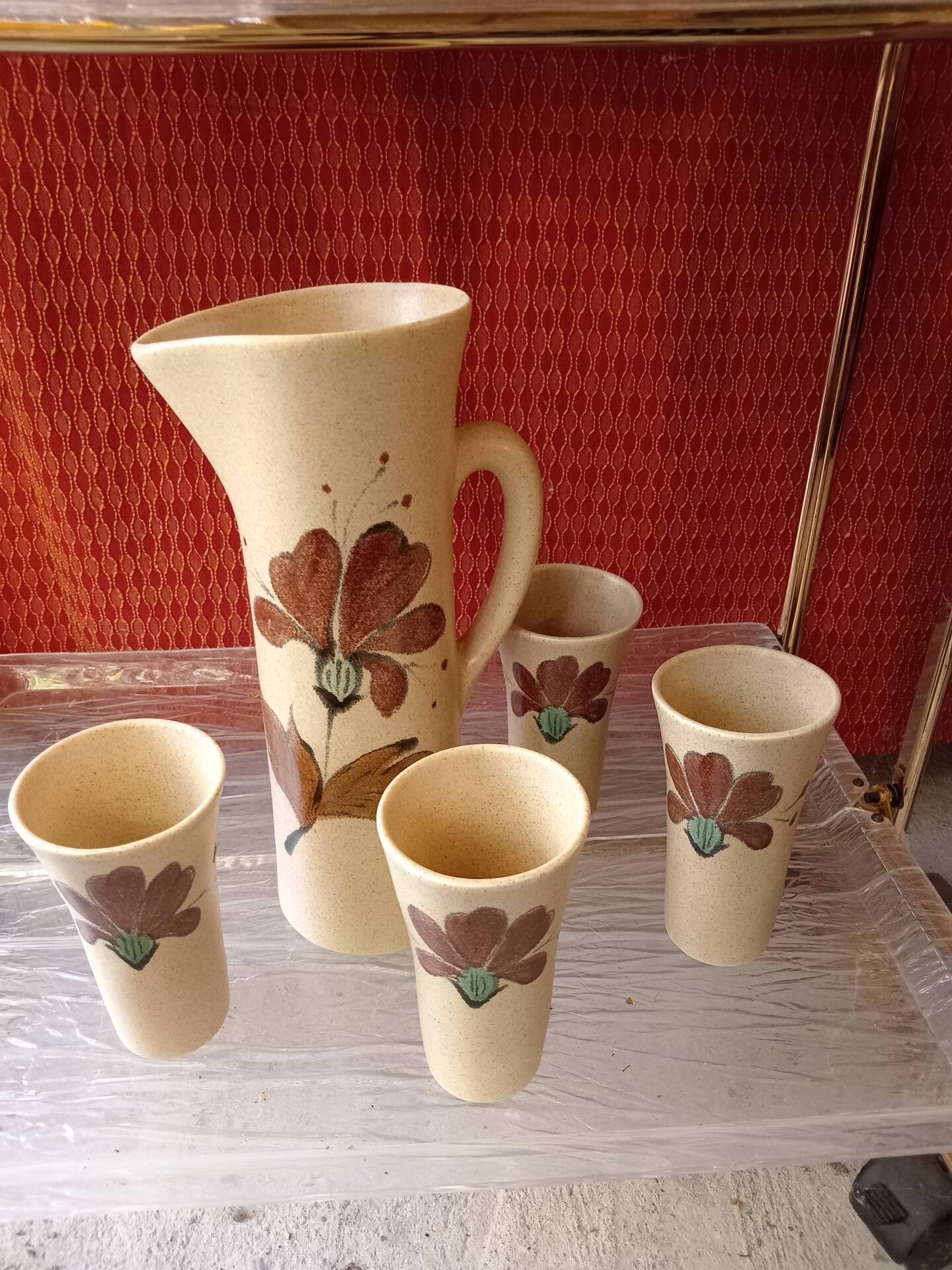 Carafe et mugs