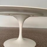Saarinen table oval top Knoll