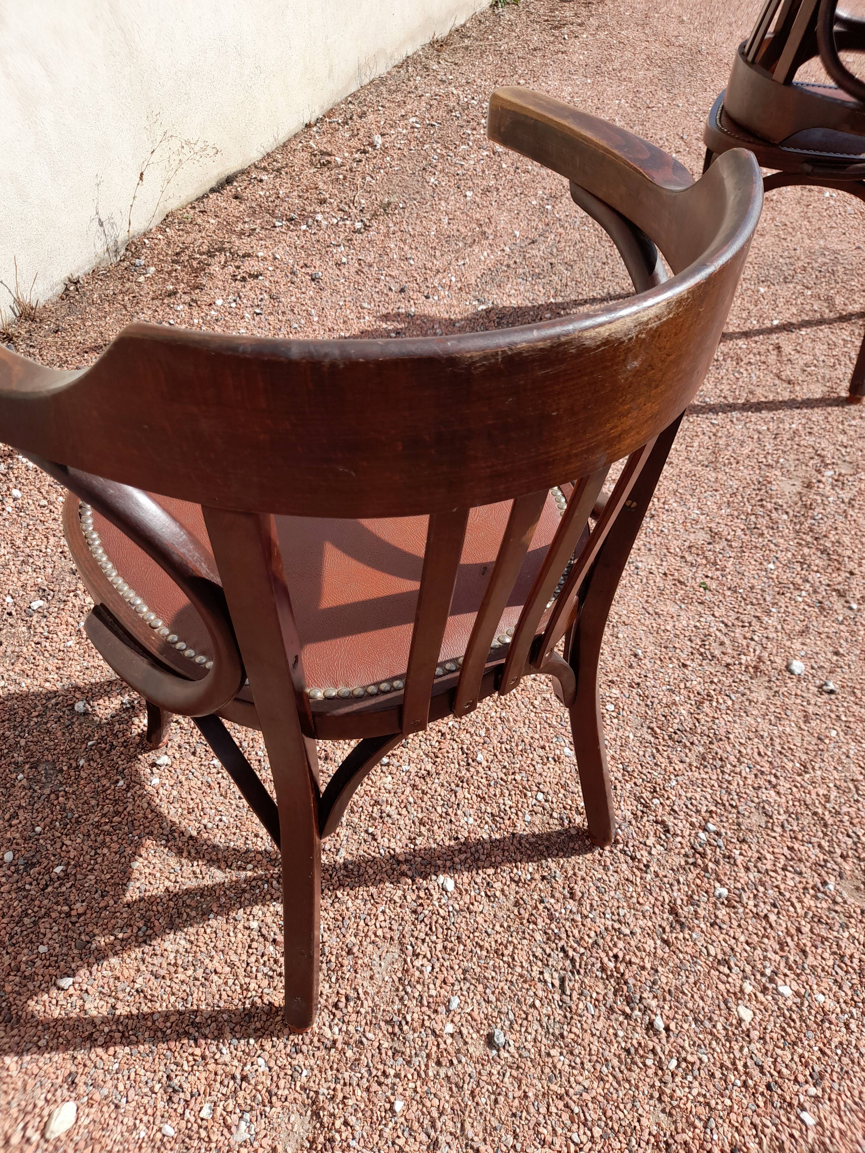 Fauteuil de bistrot signé Baumann 1930
