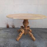 Solid wood pedestal table