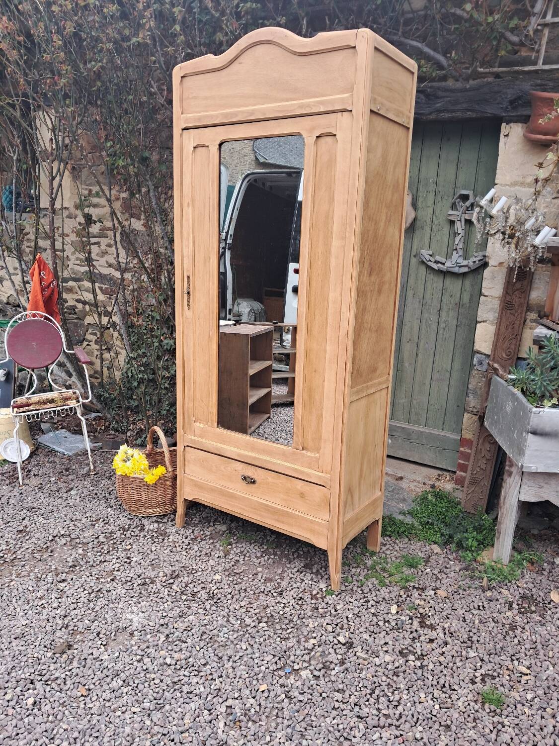 Armoire