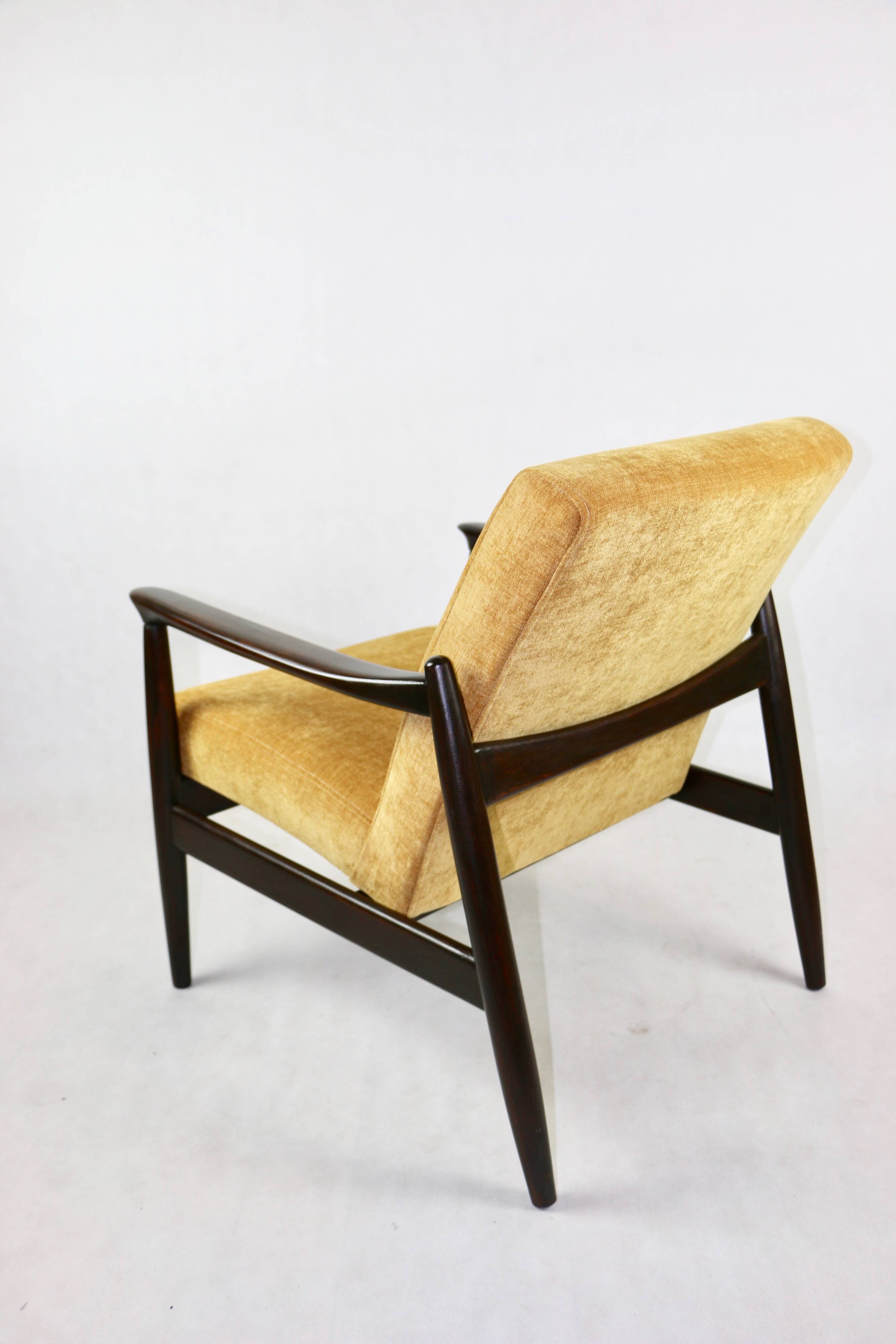 Fauteuil jaune GFM-64 attribué à Edmund Homa, 1970