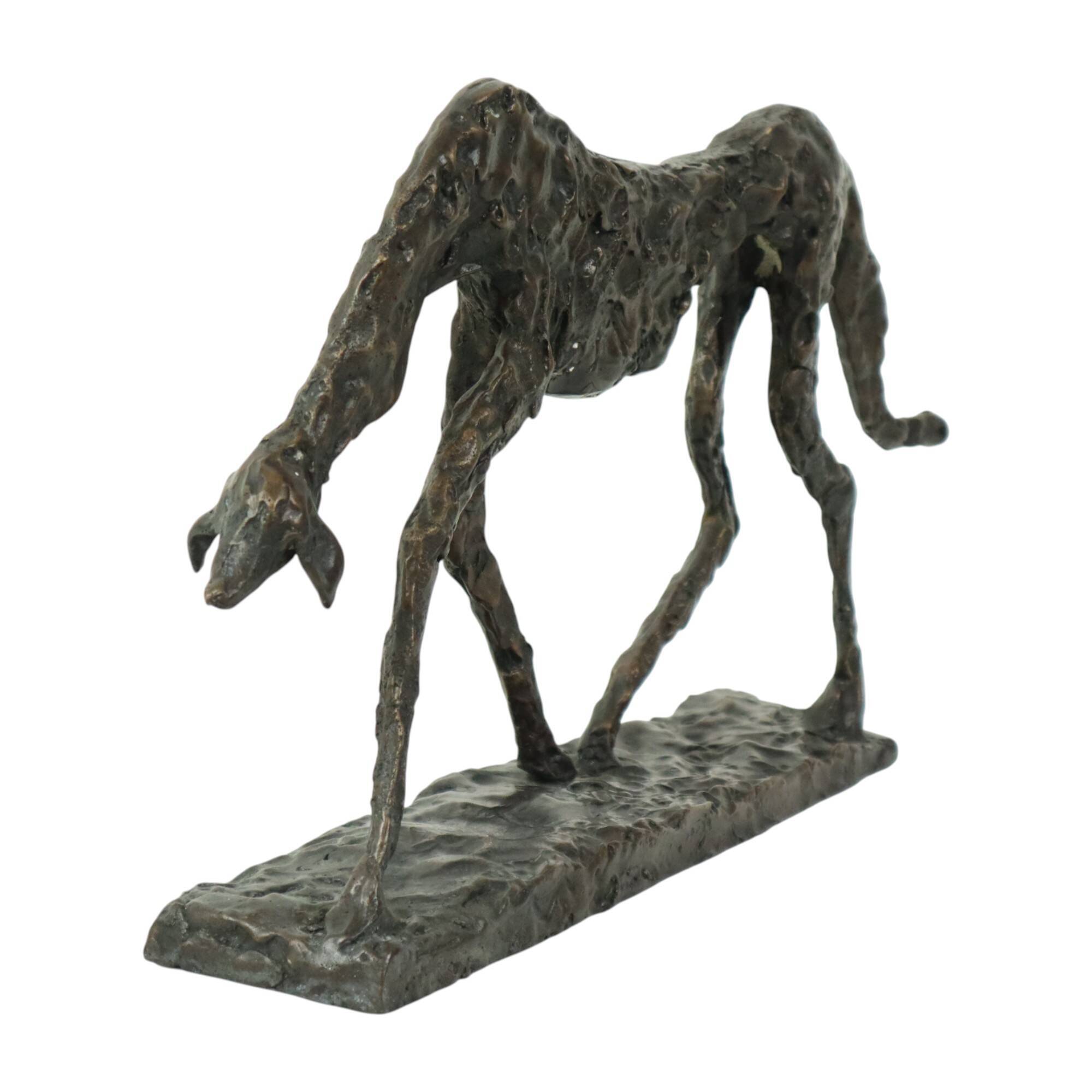 Statue en bronze d'après Alberto Giacometti Sculpture de chien 44 cm