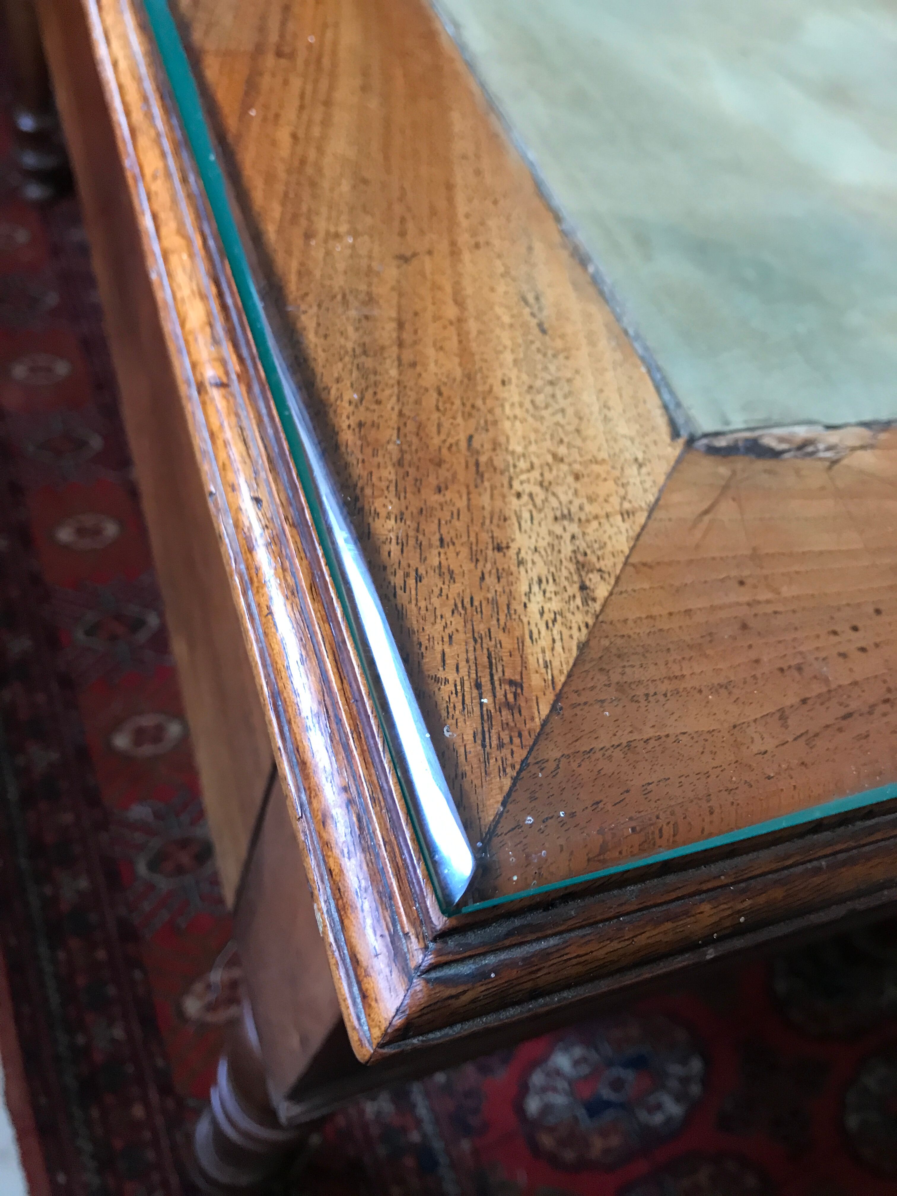 Drawer desk