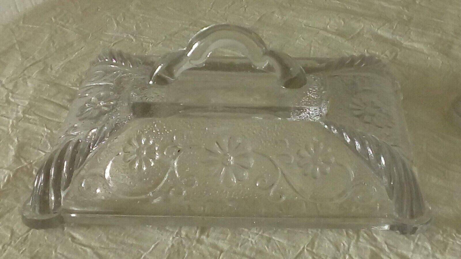 Bonbonniere glass box decorated with chimera late 19th century