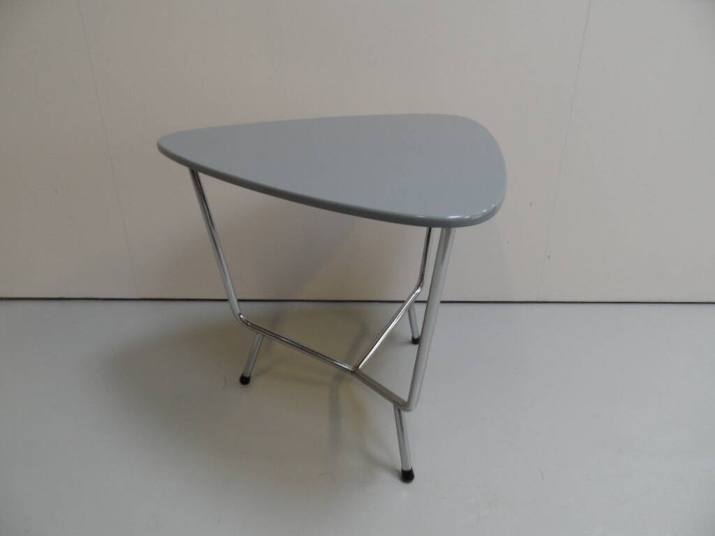 Vintage sidetable with chrome base 1950's