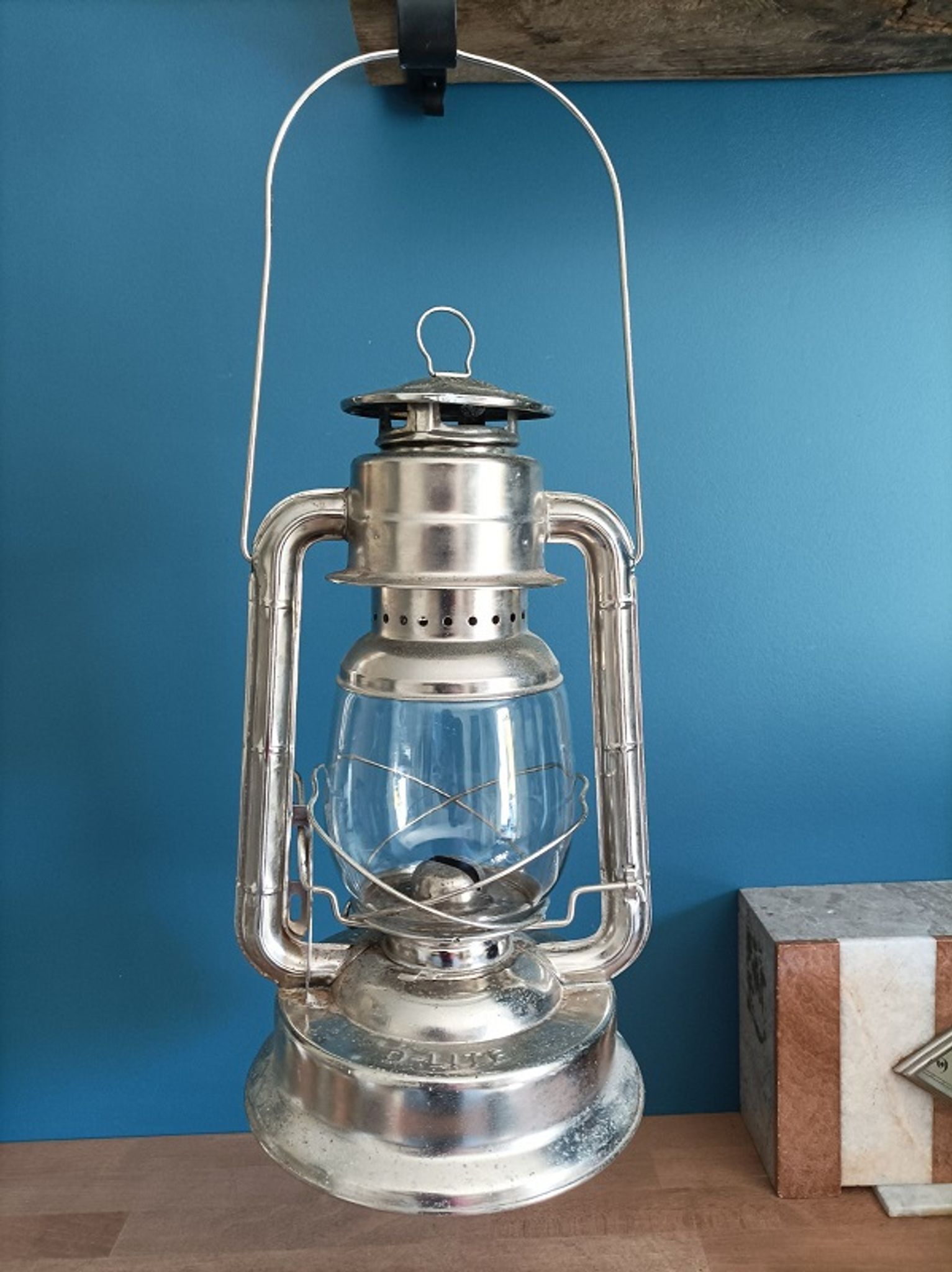Lampe tempête métal patiné rétro galvanisée pétrole